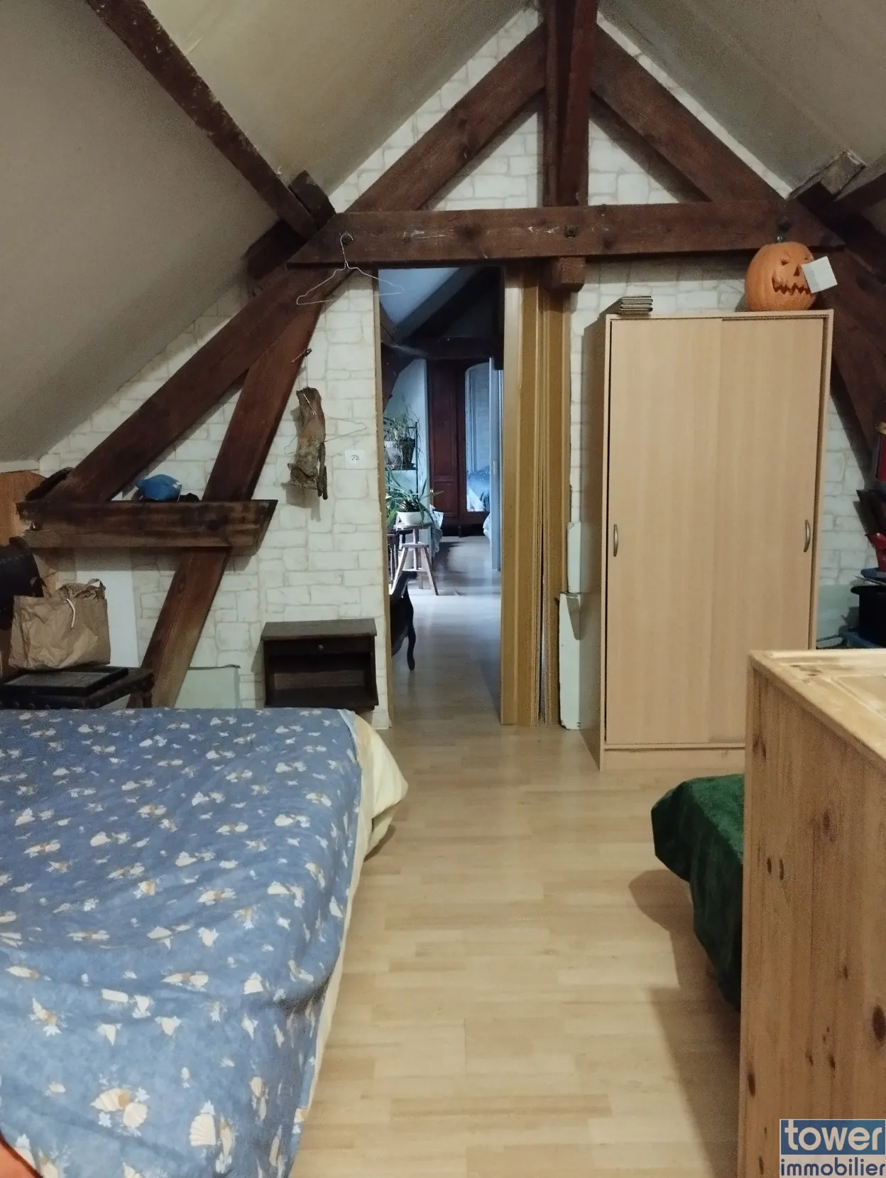 Maison familiale à rénover avec dépendances à Suzoy 60400 