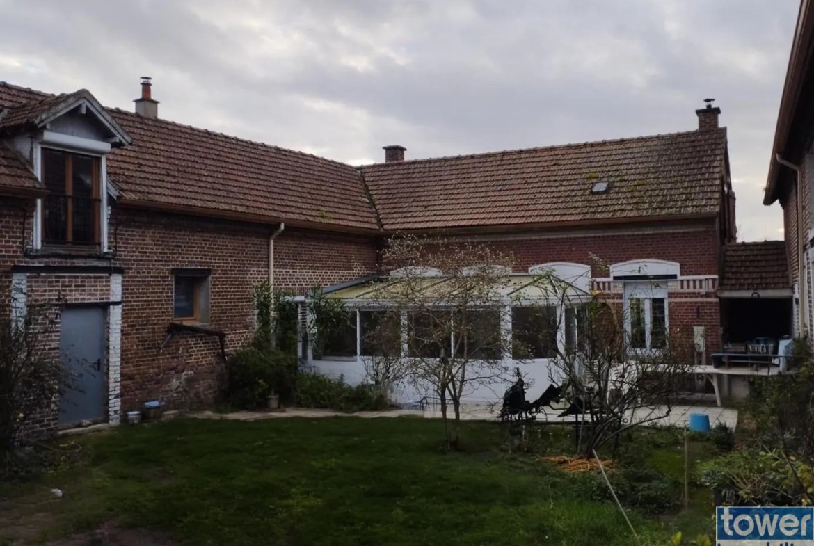 Maison familiale à rénover avec dépendances à Suzoy 60400 