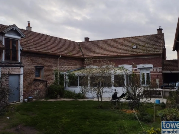 Maison familiale à rénover avec dépendances à Suzoy 60400