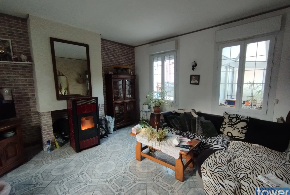 Maison familiale à rénover avec dépendances à Suzoy 60400 