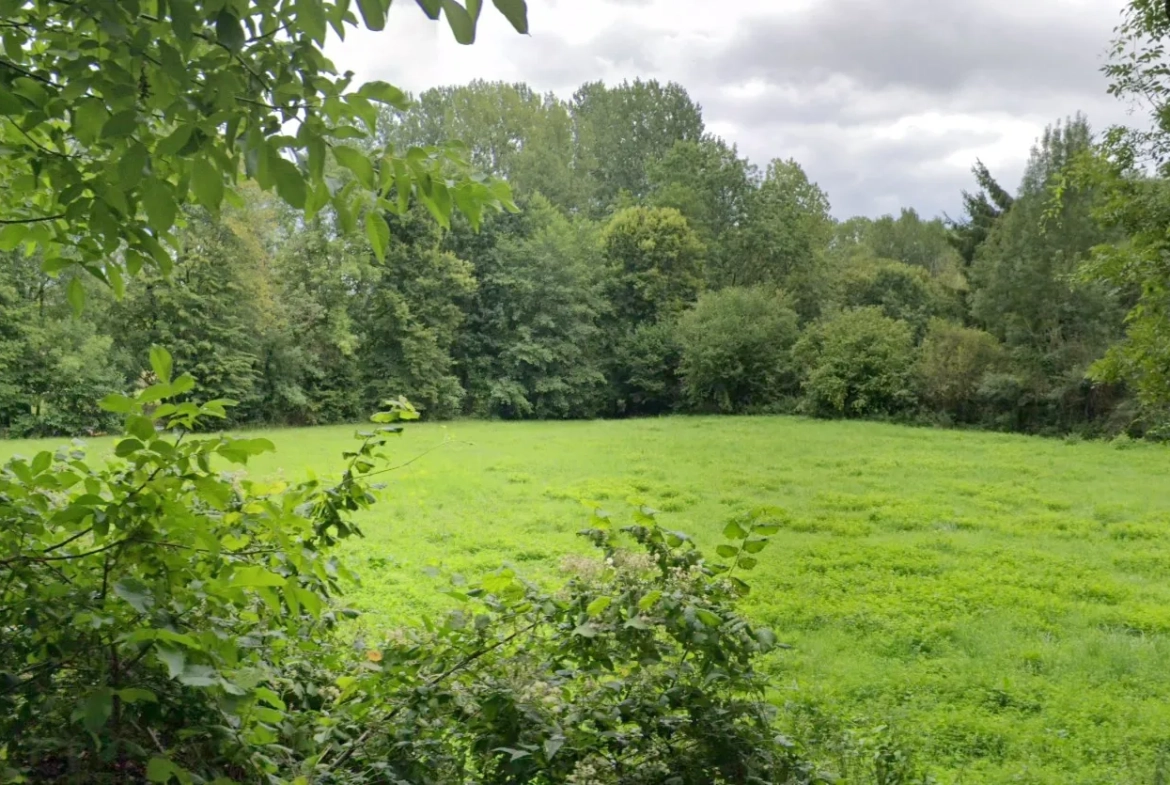 Terrain de loisir de 3500m² à Brantôme avec accès à la Dronne 