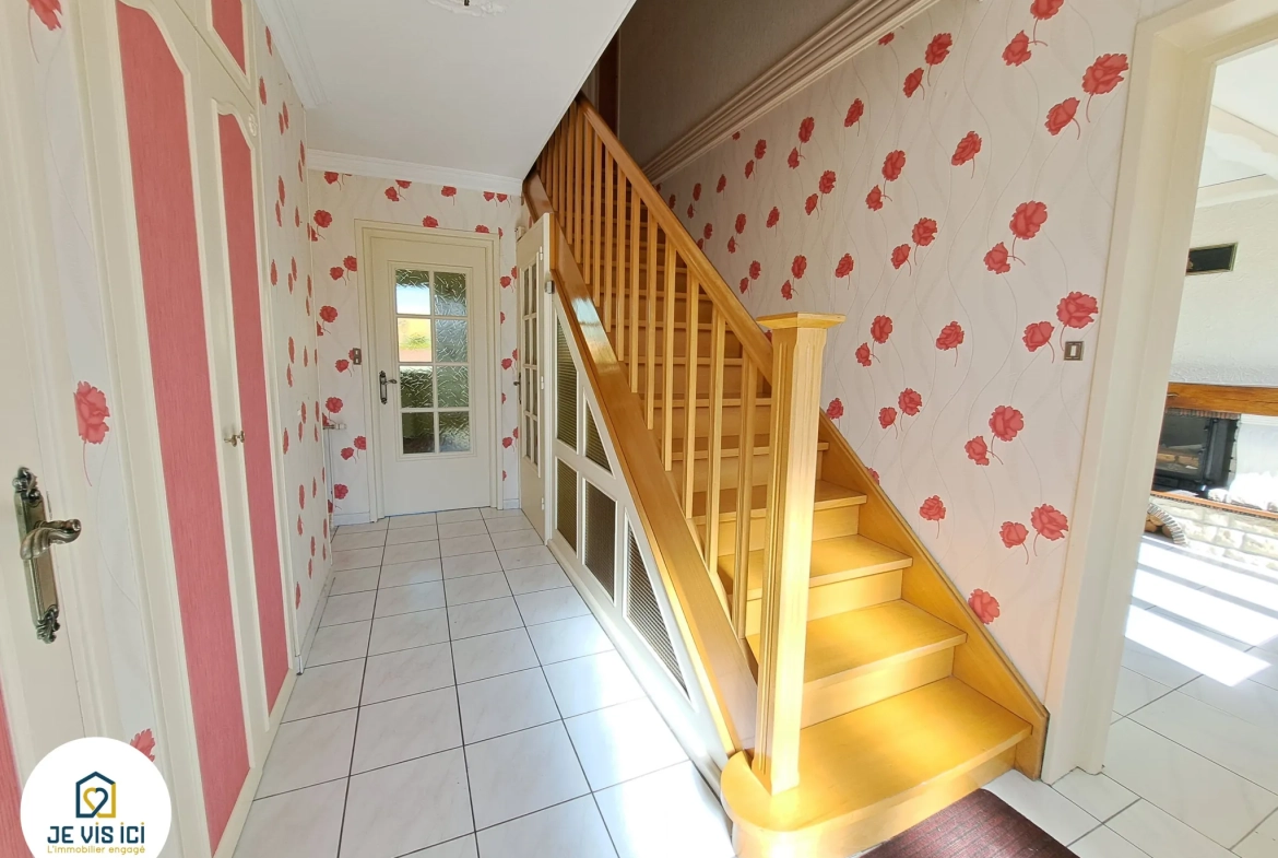 Maison familiale à La Bassée avec sous-sol et potentiel d'aménagement 