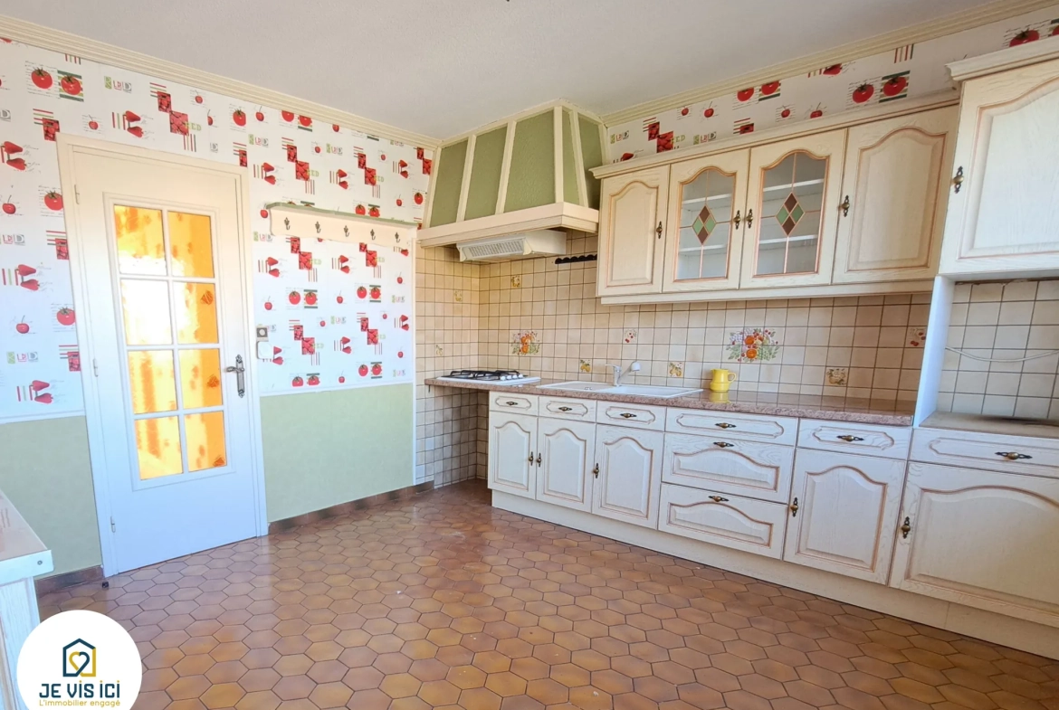 Maison familiale à La Bassée avec sous-sol et potentiel d'aménagement 