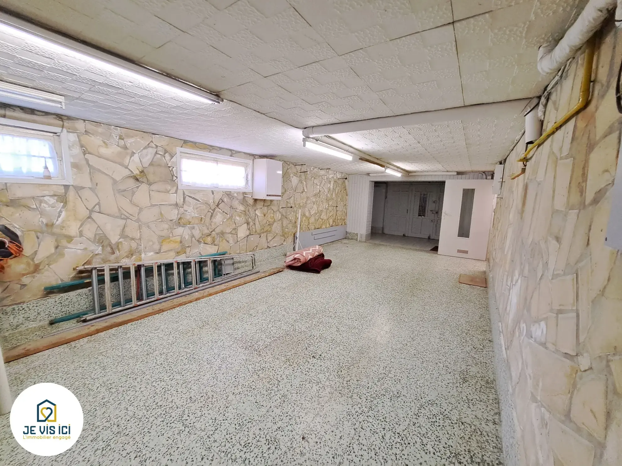 Maison familiale à La Bassée avec sous-sol et potentiel d'aménagement 