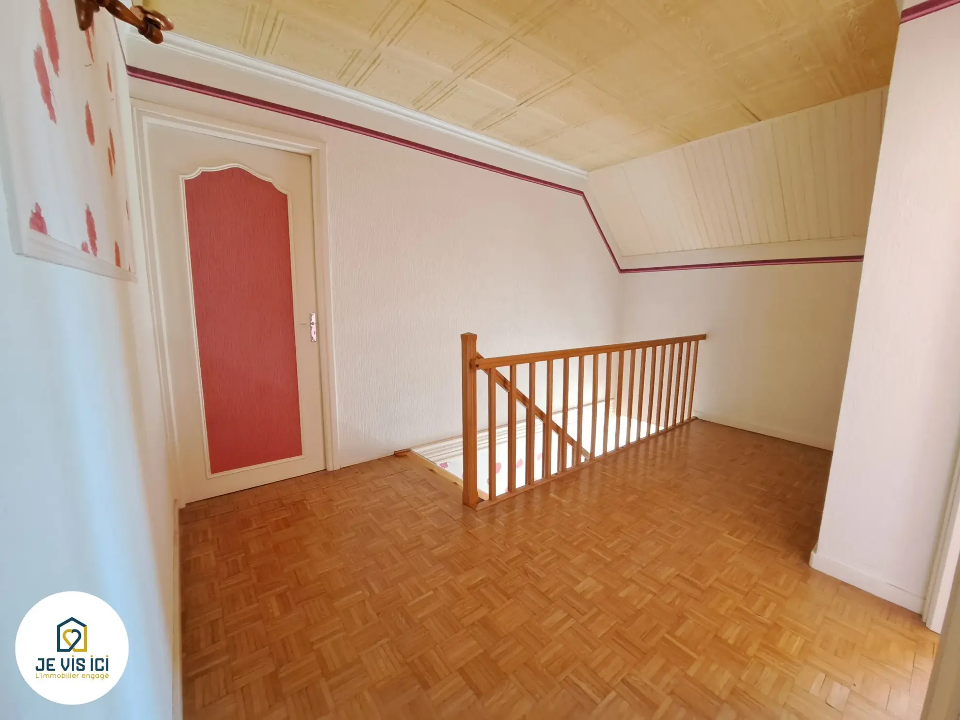 Maison familiale à La Bassée avec sous-sol et potentiel d'aménagement 