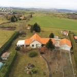 A vendre maison plain-pied avec grand jardin à Trezoux, vue sur la Chaîne des Puys