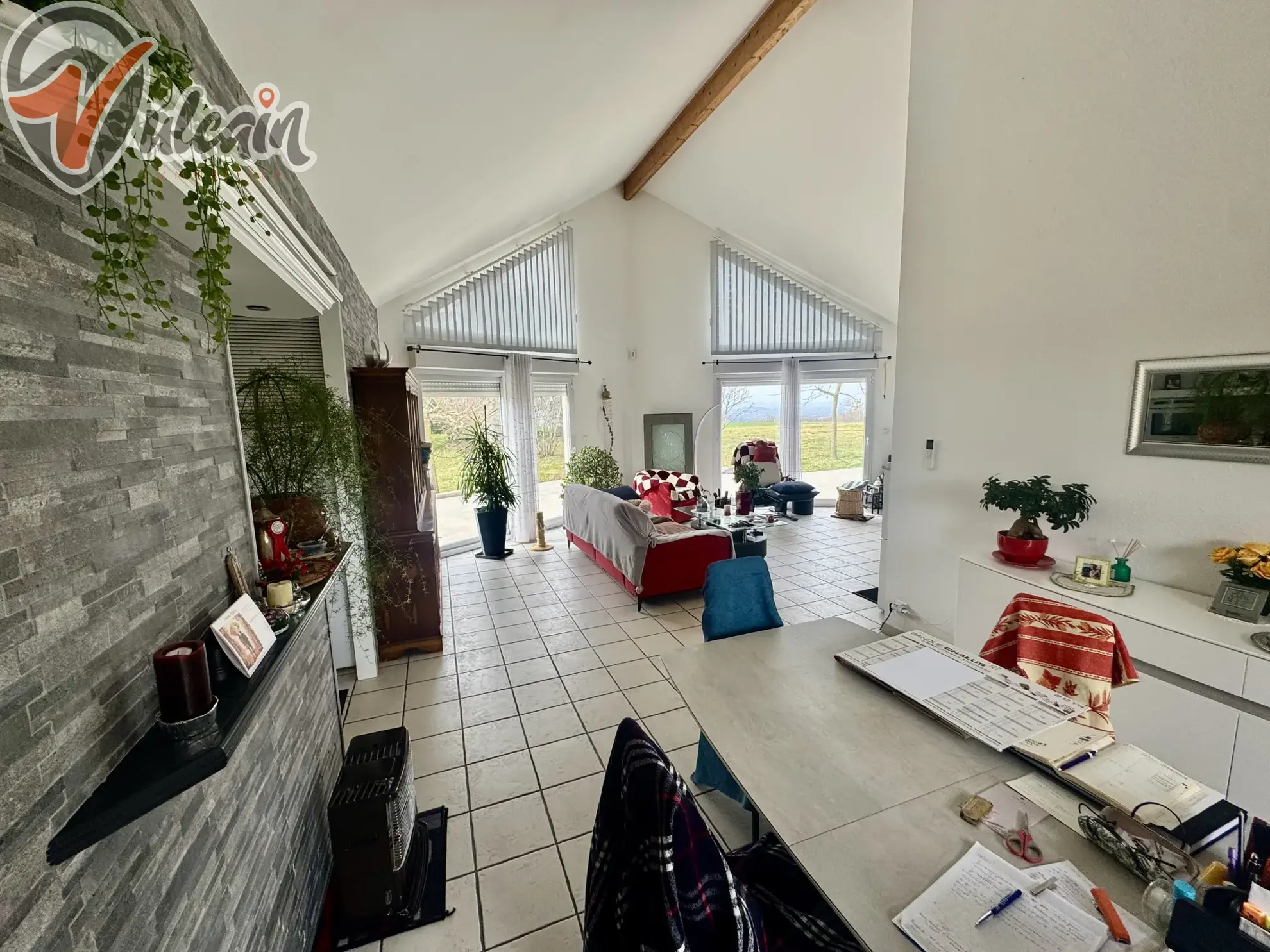 A vendre maison plain-pied avec grand jardin à Trezoux, vue sur la Chaîne des Puys 