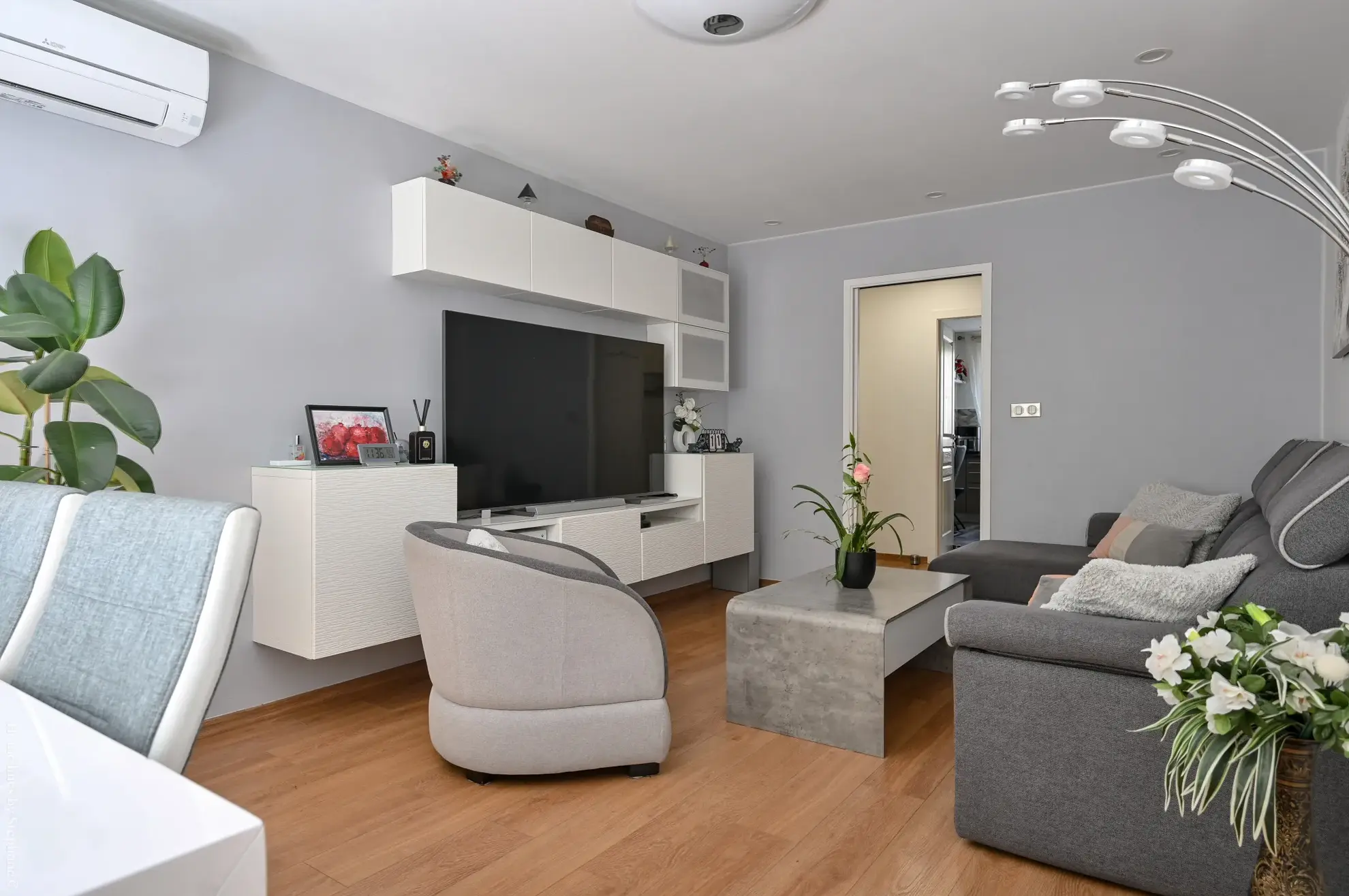 Appartement familial de 92m² à Saint Tronc, résidence sécurisée avec parking à Marseille 