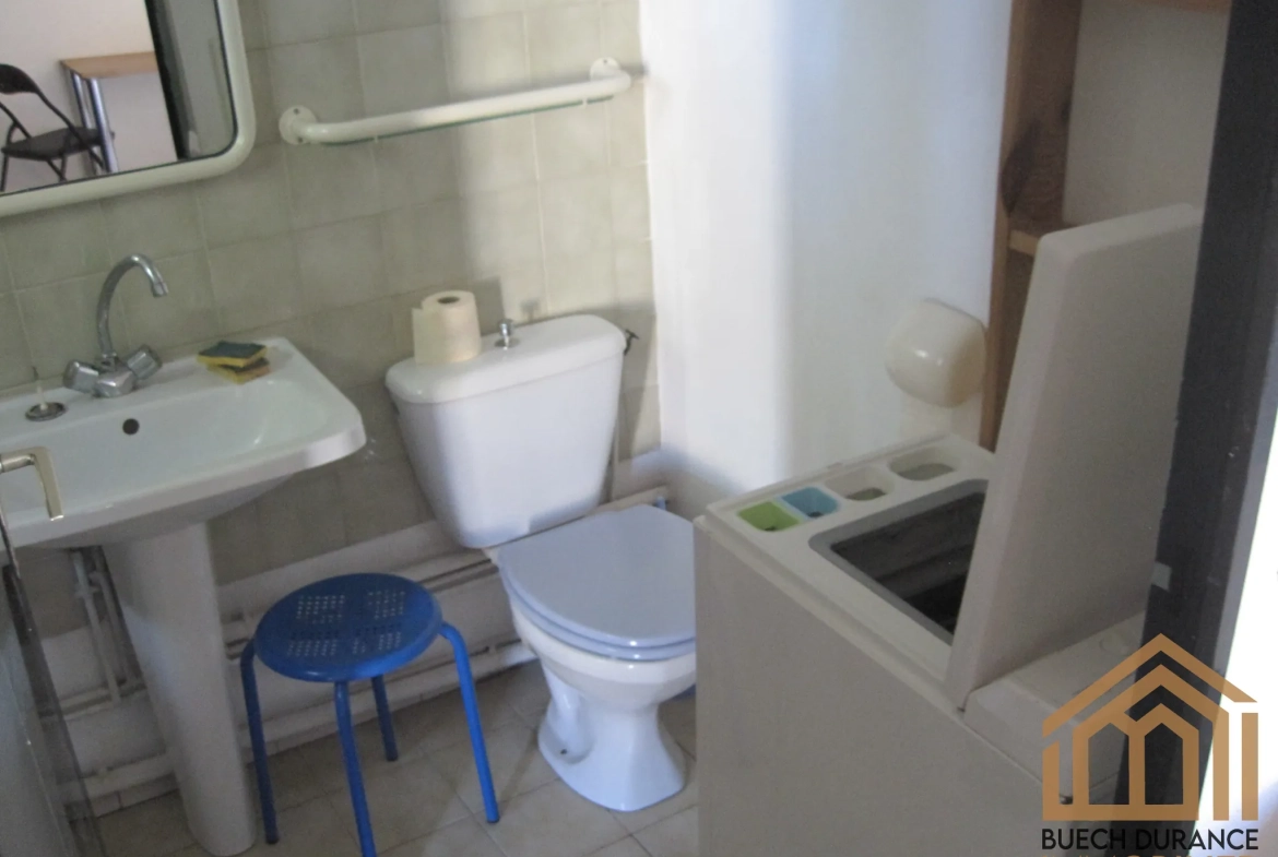 Studio à vendre à Aix-en-Provence avec parking, investissement locatif sûr 