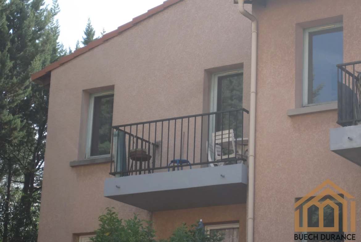 Studio à vendre à Aix-en-Provence avec parking, investissement locatif sûr 
