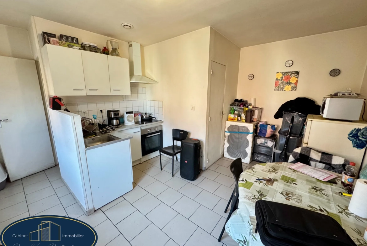 Maison semi-individuelle louée à Vieux Condé, 44 m² 