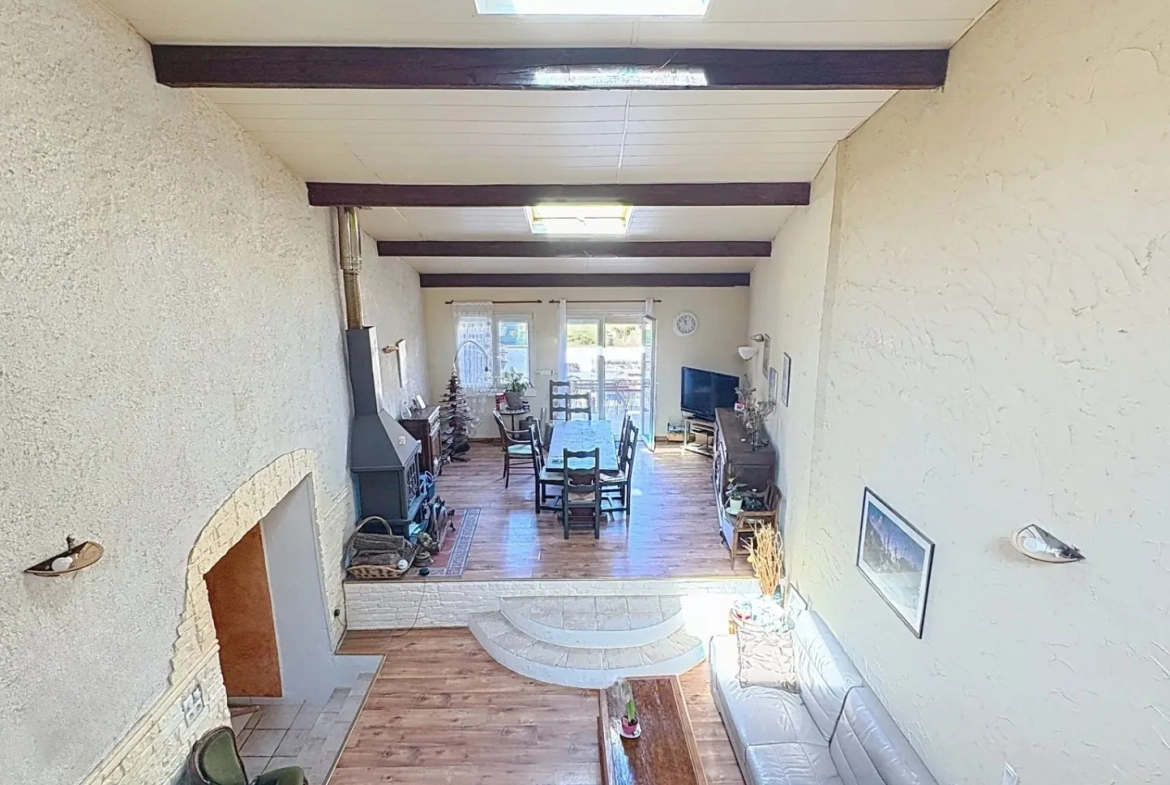 Charmante maison de 183 m² avec jardin à Courcelles sur Nied 