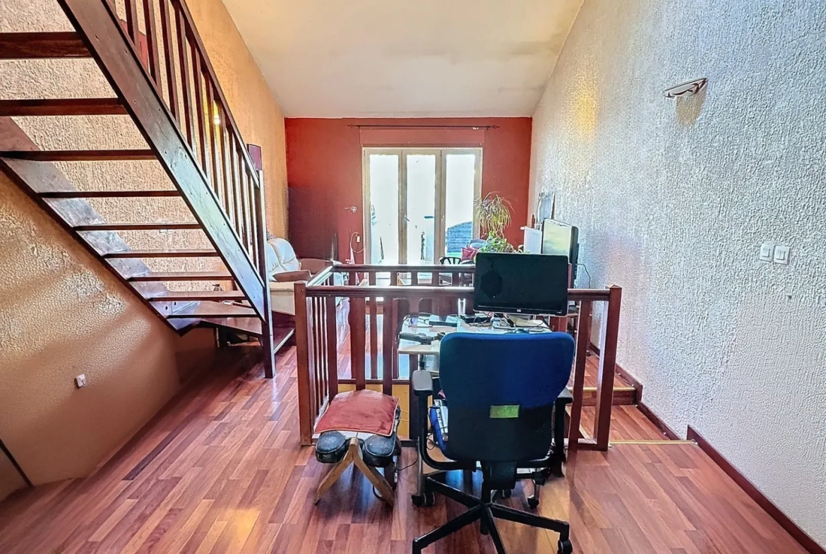 Charmante maison de 183 m² avec jardin à Courcelles sur Nied 