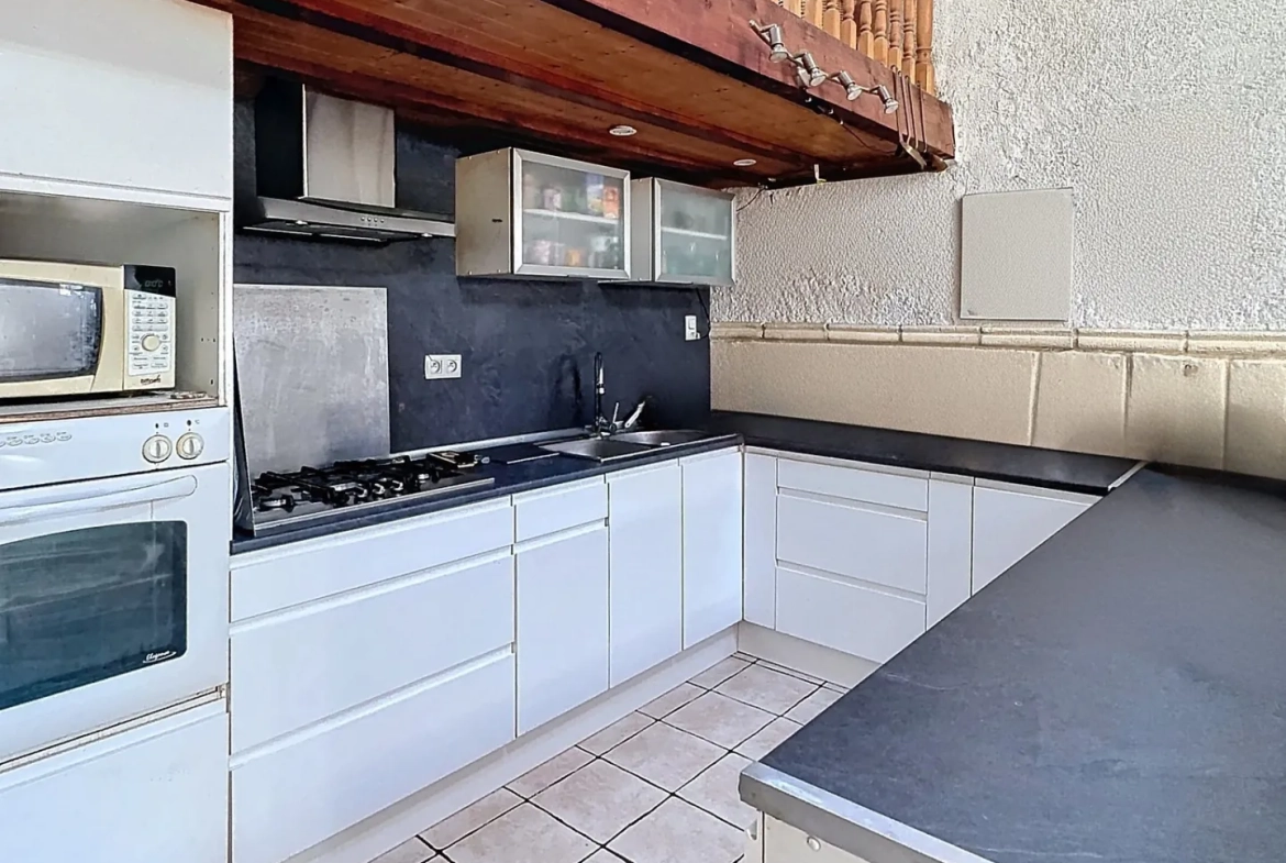 Charmante maison de 183 m² avec jardin à Courcelles sur Nied 