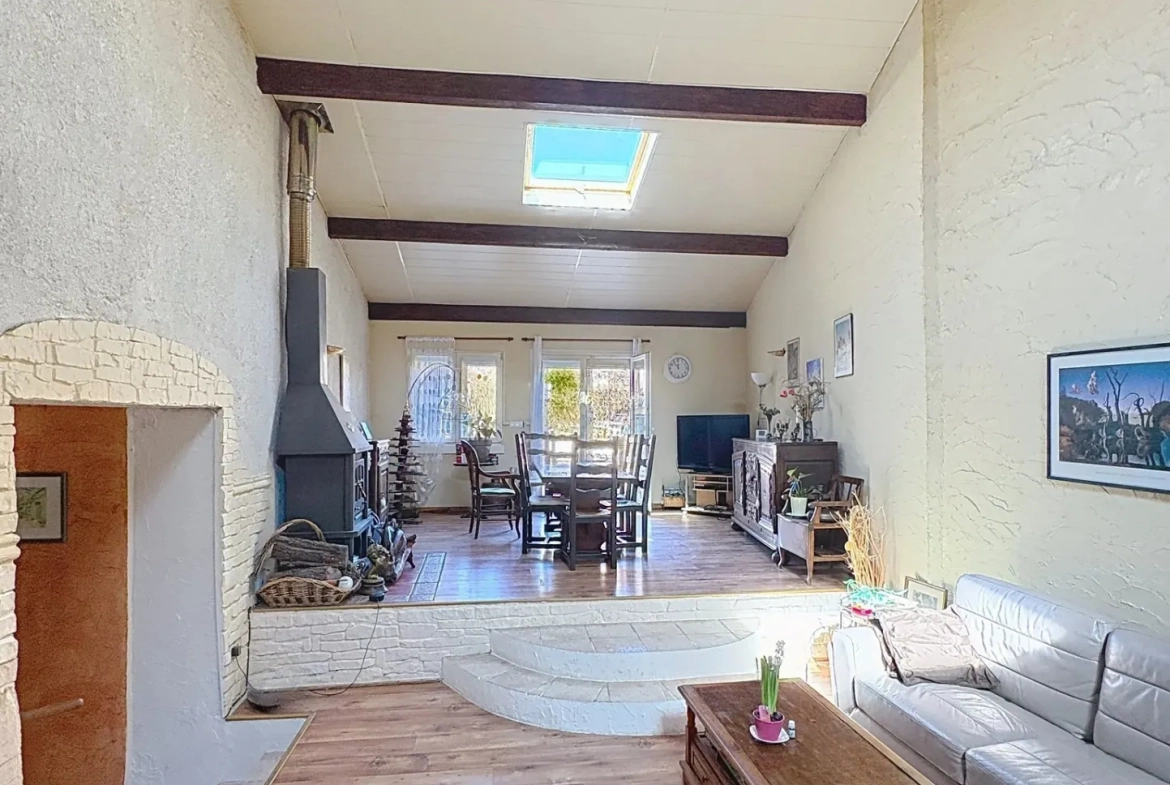 Charmante maison de 183 m² avec jardin à Courcelles sur Nied 