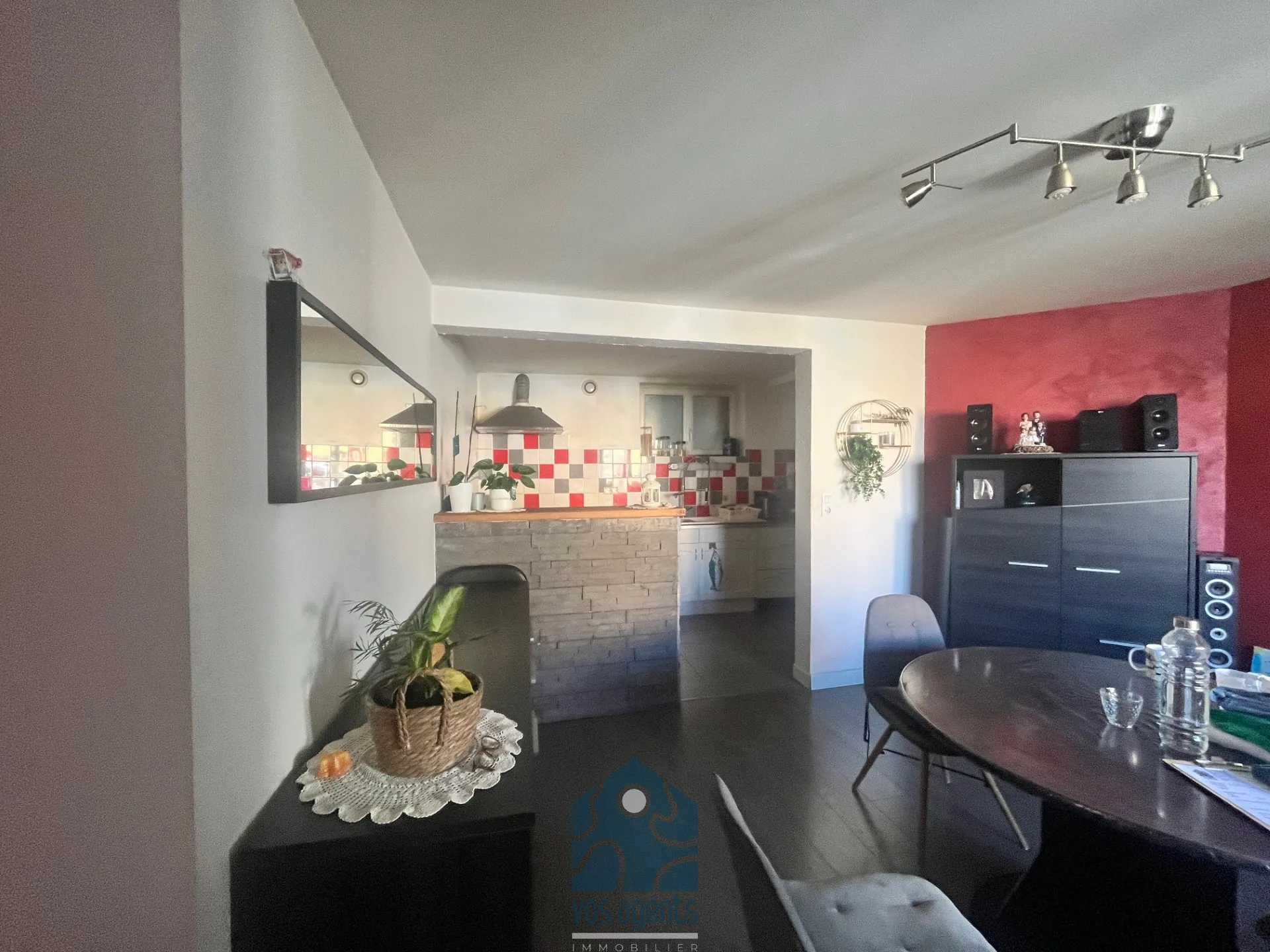 Maison 5 pièces avec garage, cave, terrain et terrasse à Saint-Bonnet-Près-Riom 