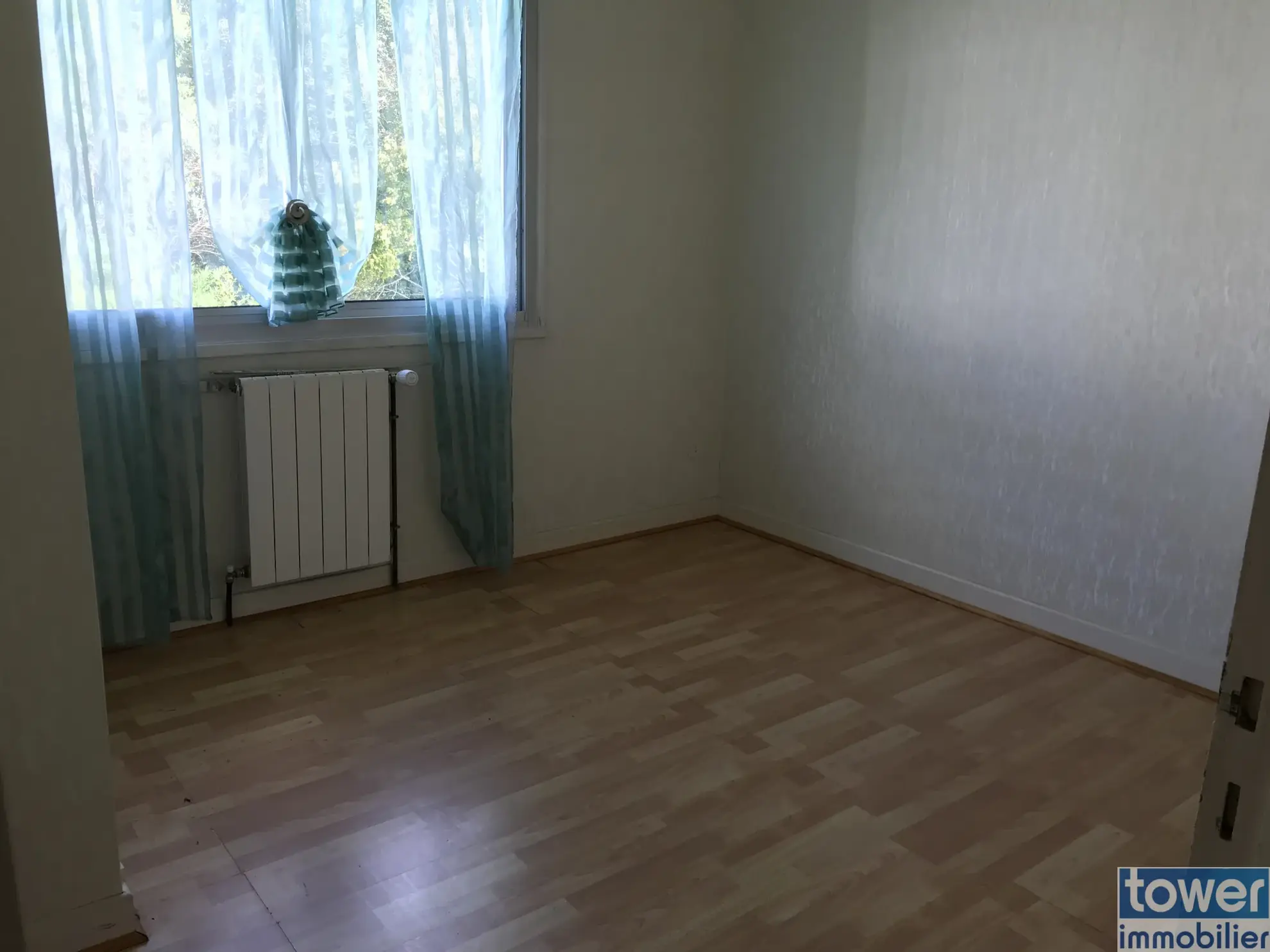 Pavillon traditionnel de 125m² avec sous-sol de 158m² à Agen 