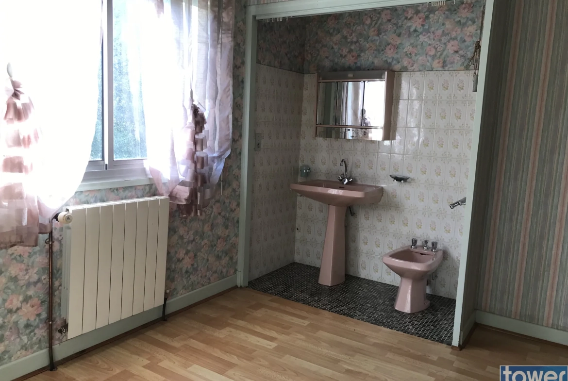 Pavillon traditionnel de 125m² avec sous-sol de 158m² à Agen 