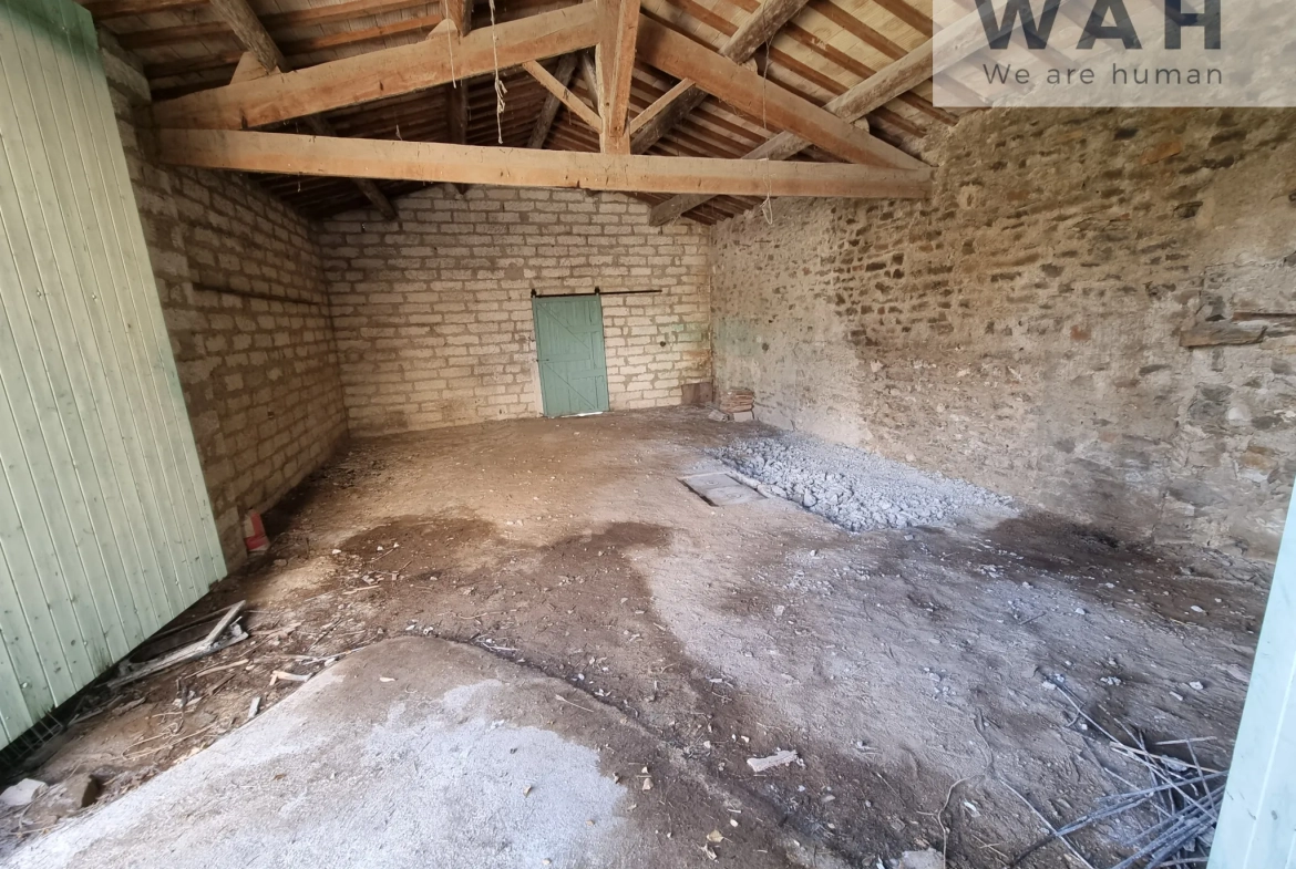 Remise en pierre viabilisée à Saint Bauzille de Montmel – Rénovation ou extension possible 