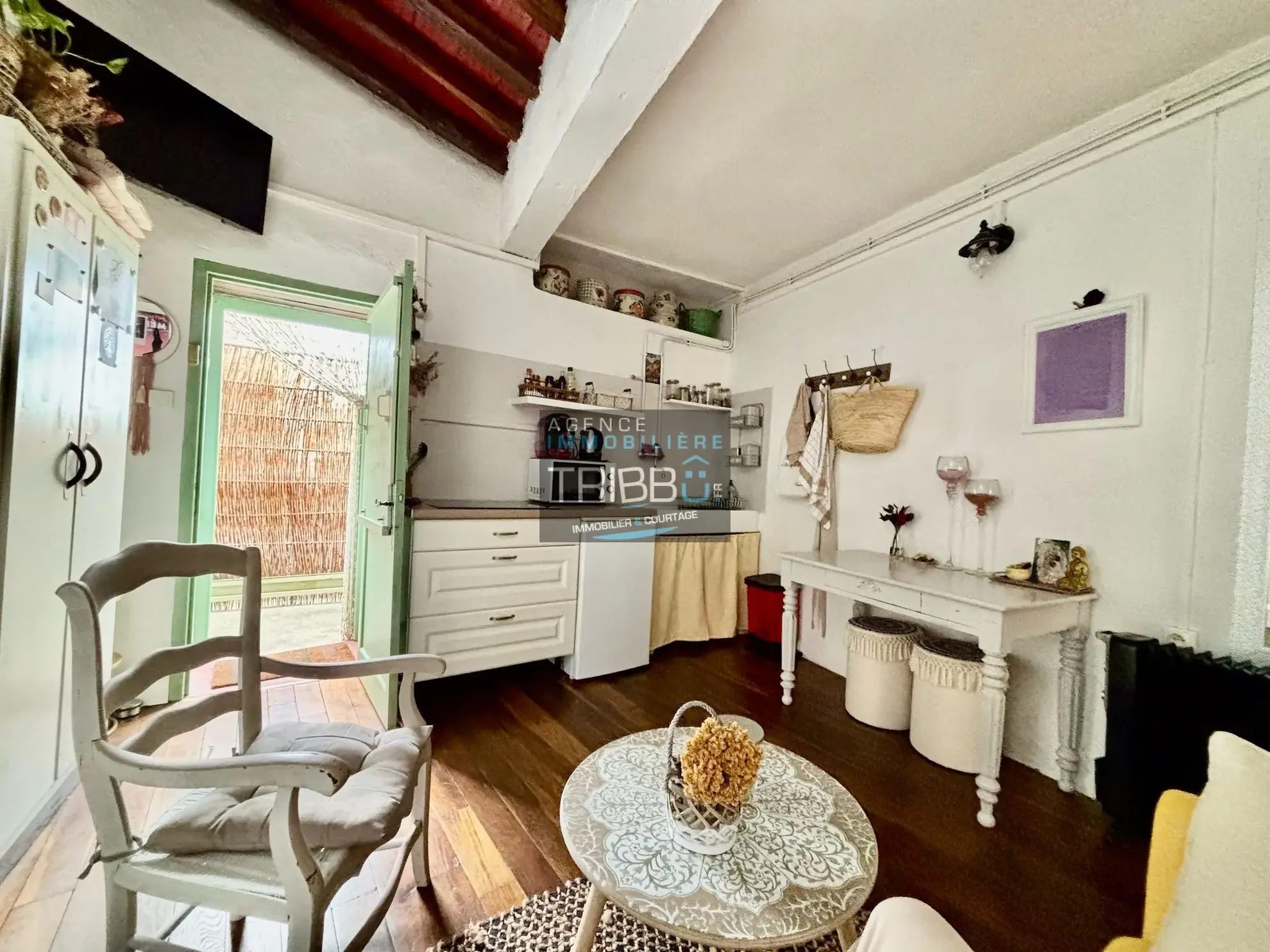 Charmante maison de village avec terrasse à Castelnou, près du charme médiéval 