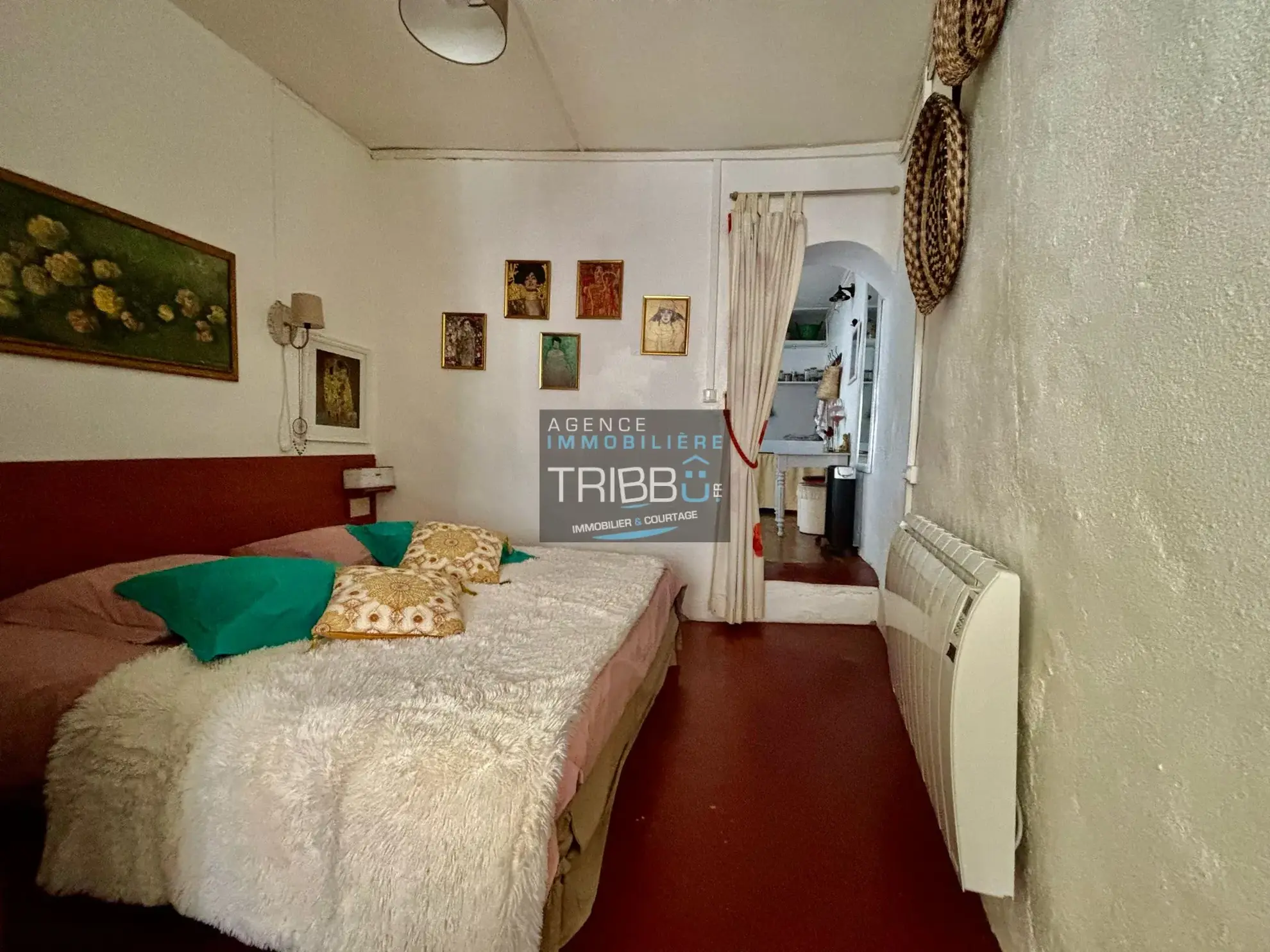 Charmante maison de village avec terrasse à Castelnou, près du charme médiéval 