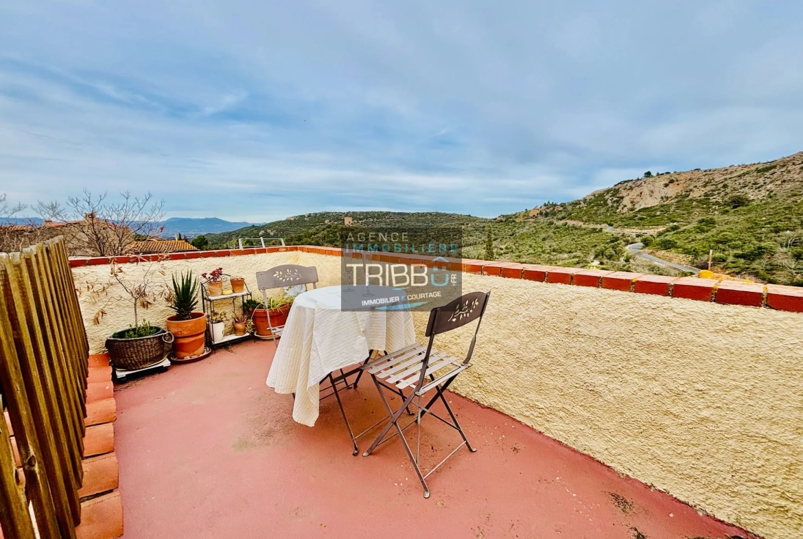 Charmante maison de village avec terrasse à Castelnou, près du charme médiéval 