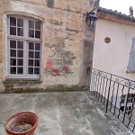Belle maison de maître à rénover à Beaucaire - grand potentiel et charme d'époque