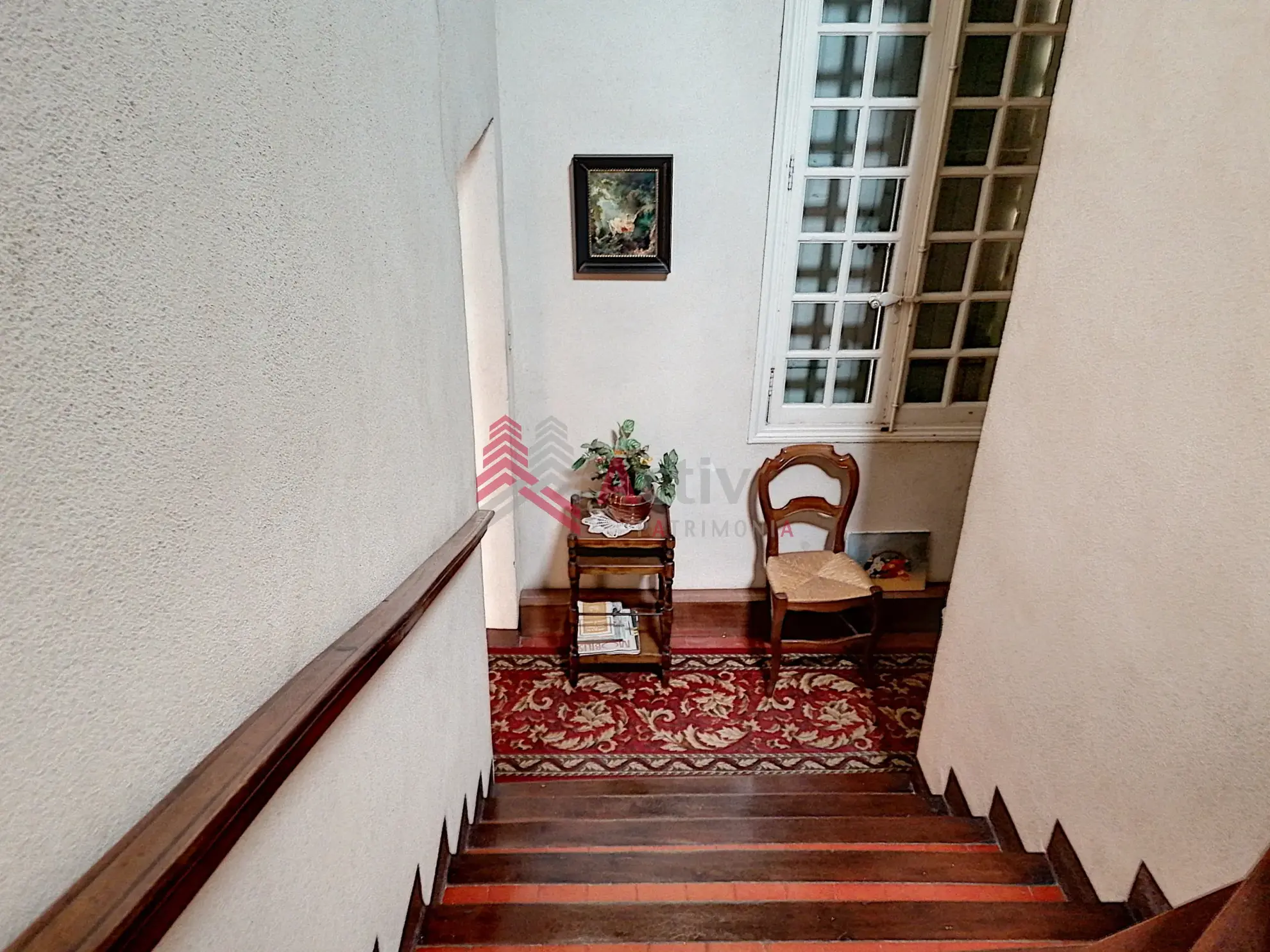 Belle maison de maître à rénover à Beaucaire - grand potentiel et charme d'époque 