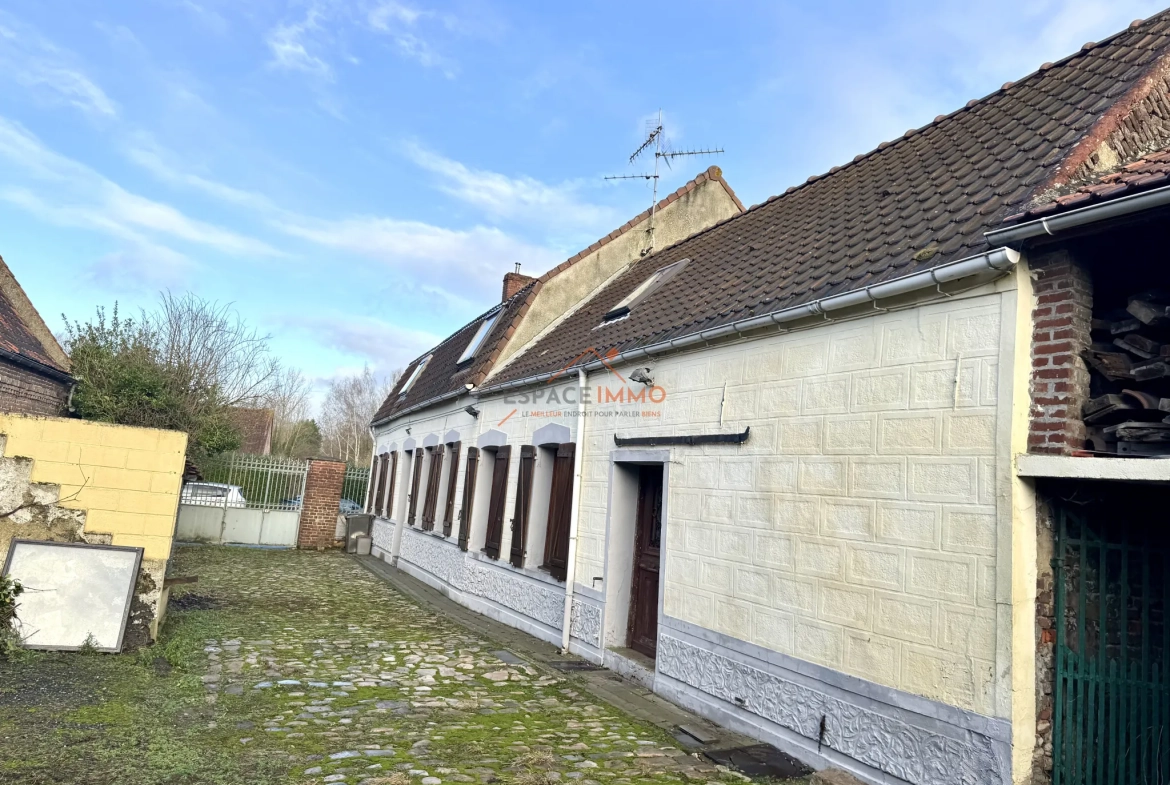 A Vendre Longère Traditionnelle à Wallers avec Grand Terrain et Garage - Charmant et Authentique 