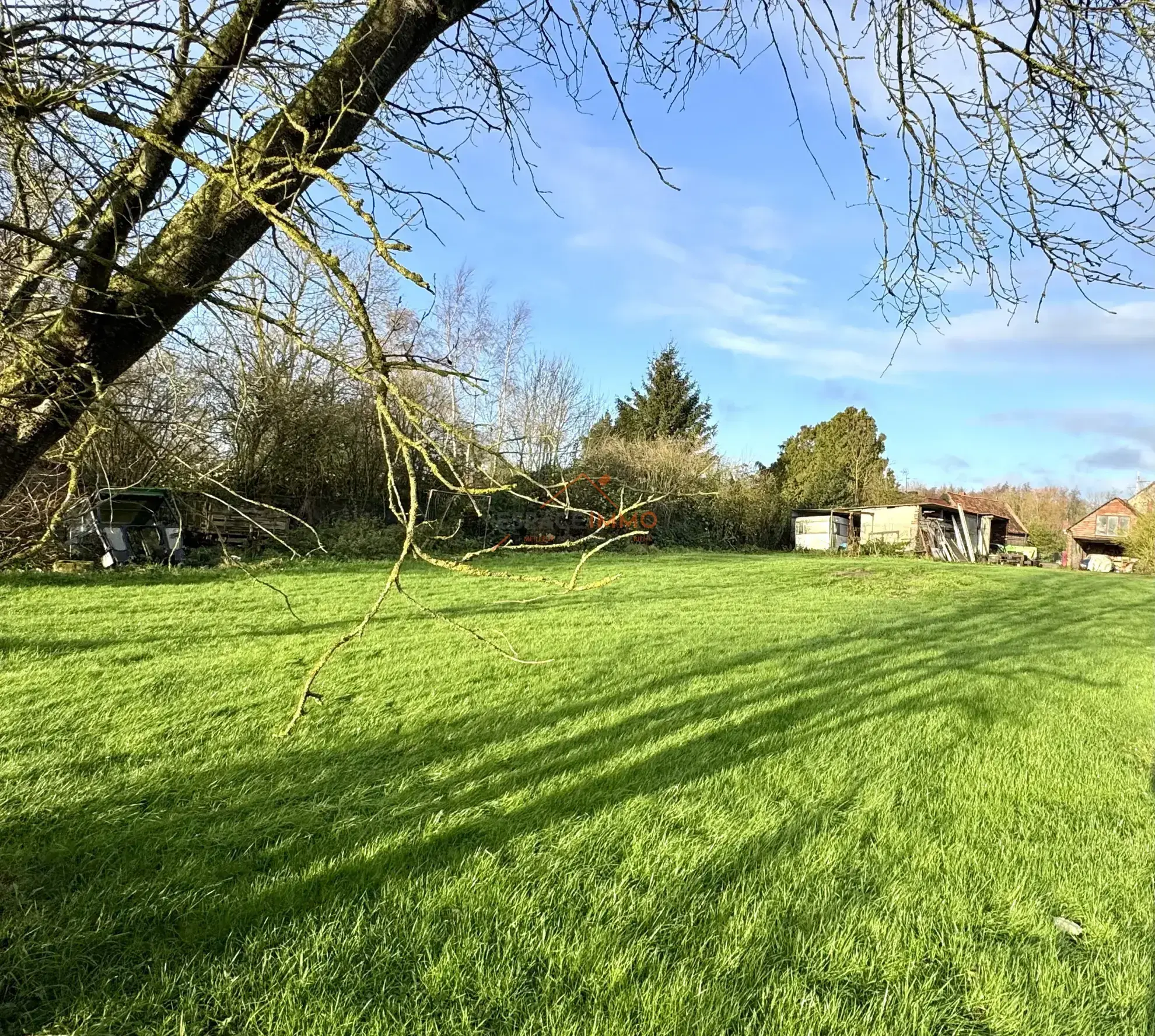 A Vendre Longère Traditionnelle à Wallers avec Grand Terrain et Garage - Charmant et Authentique 