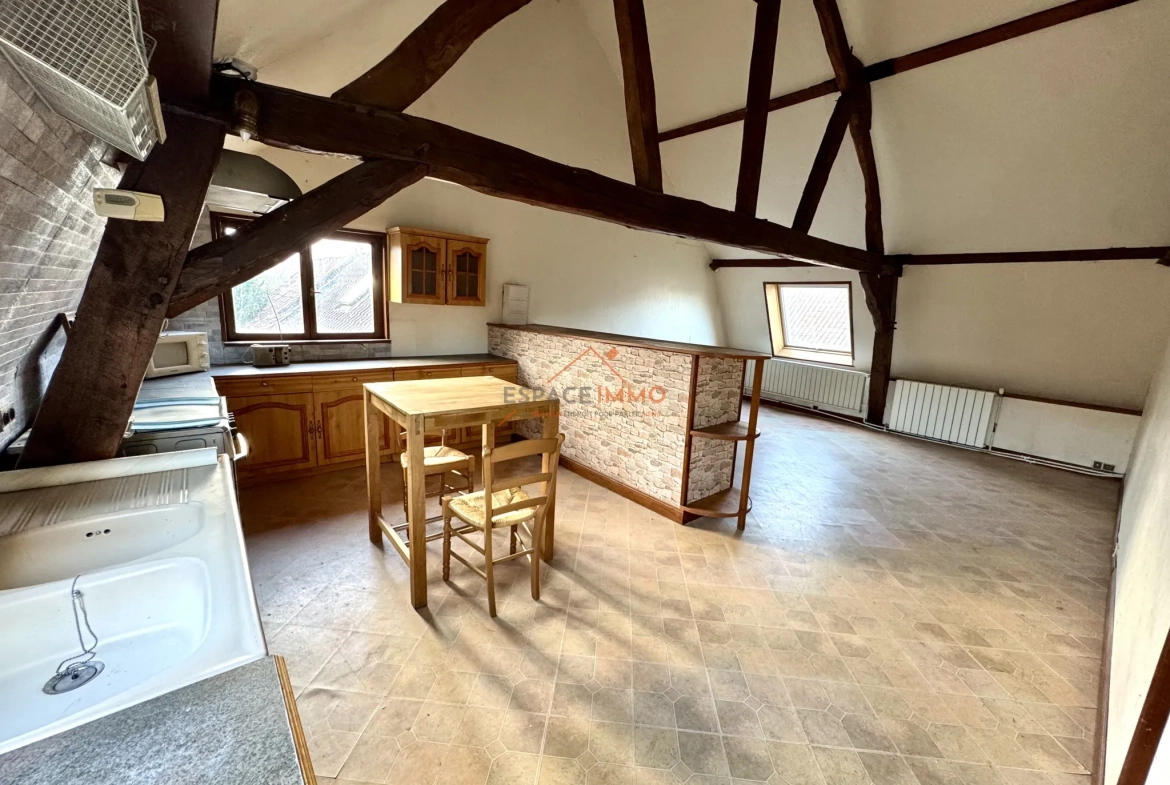 A Vendre Longère Traditionnelle à Wallers avec Grand Terrain et Garage - Charmant et Authentique 