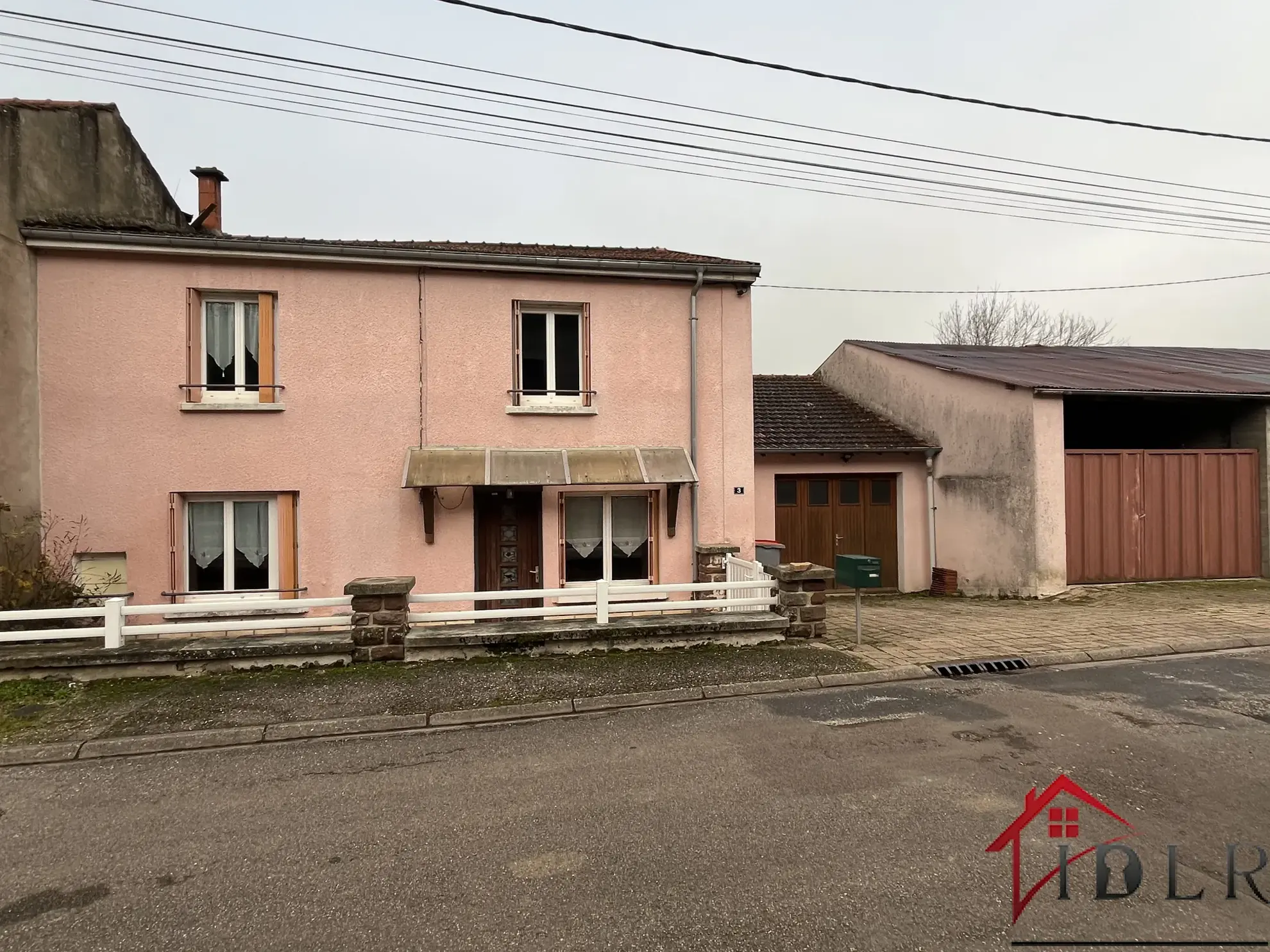 Maison avec hangar de 55 m² à vendre à Larivière-Arnoncourt en Haute-Marne 