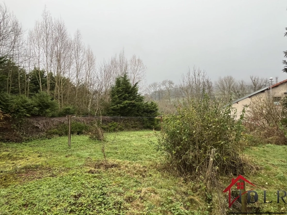 Maison avec hangar de 55 m² à vendre à Larivière-Arnoncourt en Haute-Marne 