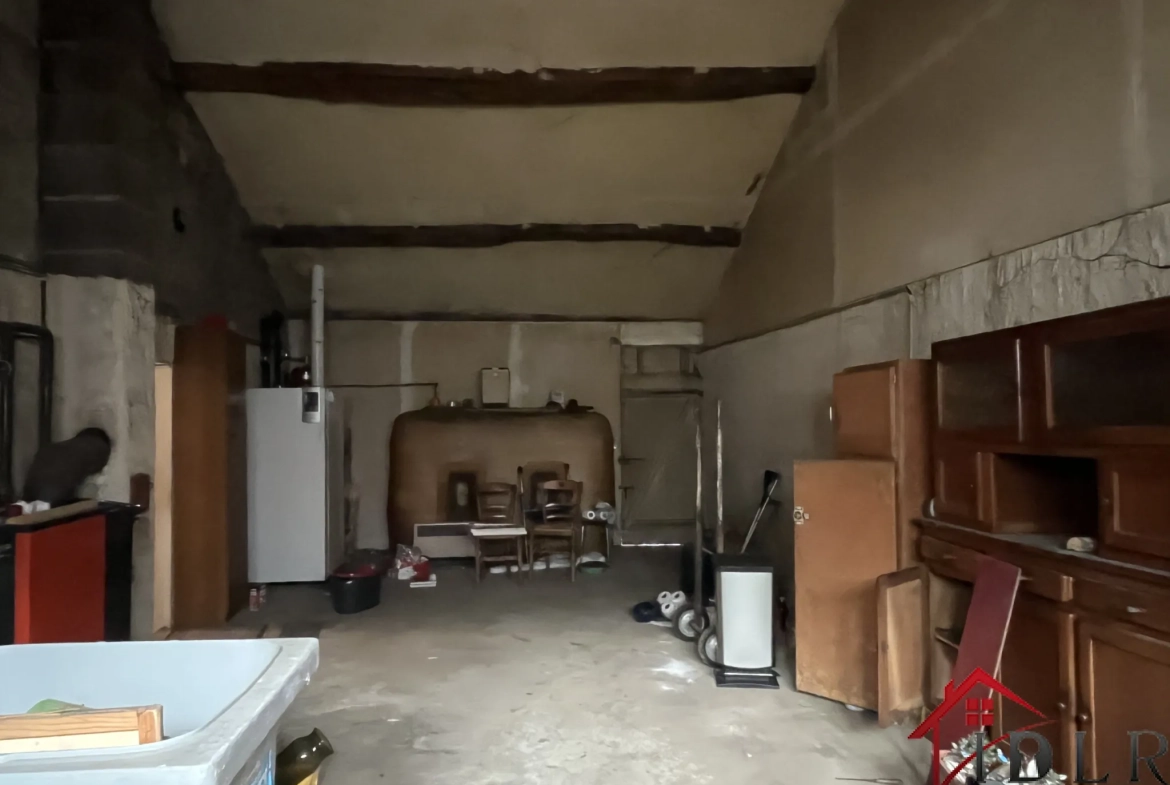 Maison avec hangar de 55 m² à vendre à Larivière-Arnoncourt en Haute-Marne 