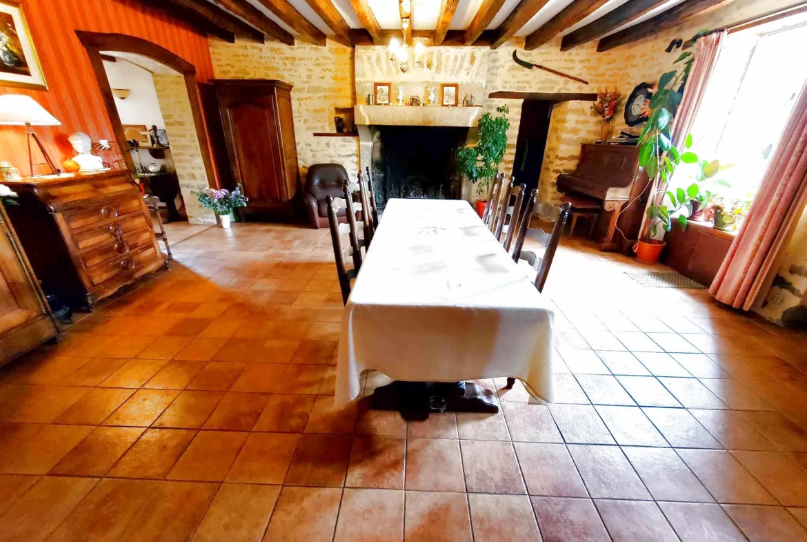 Longère de 166 m2 à vendre proche d'Alençon avec garage et terrasse 