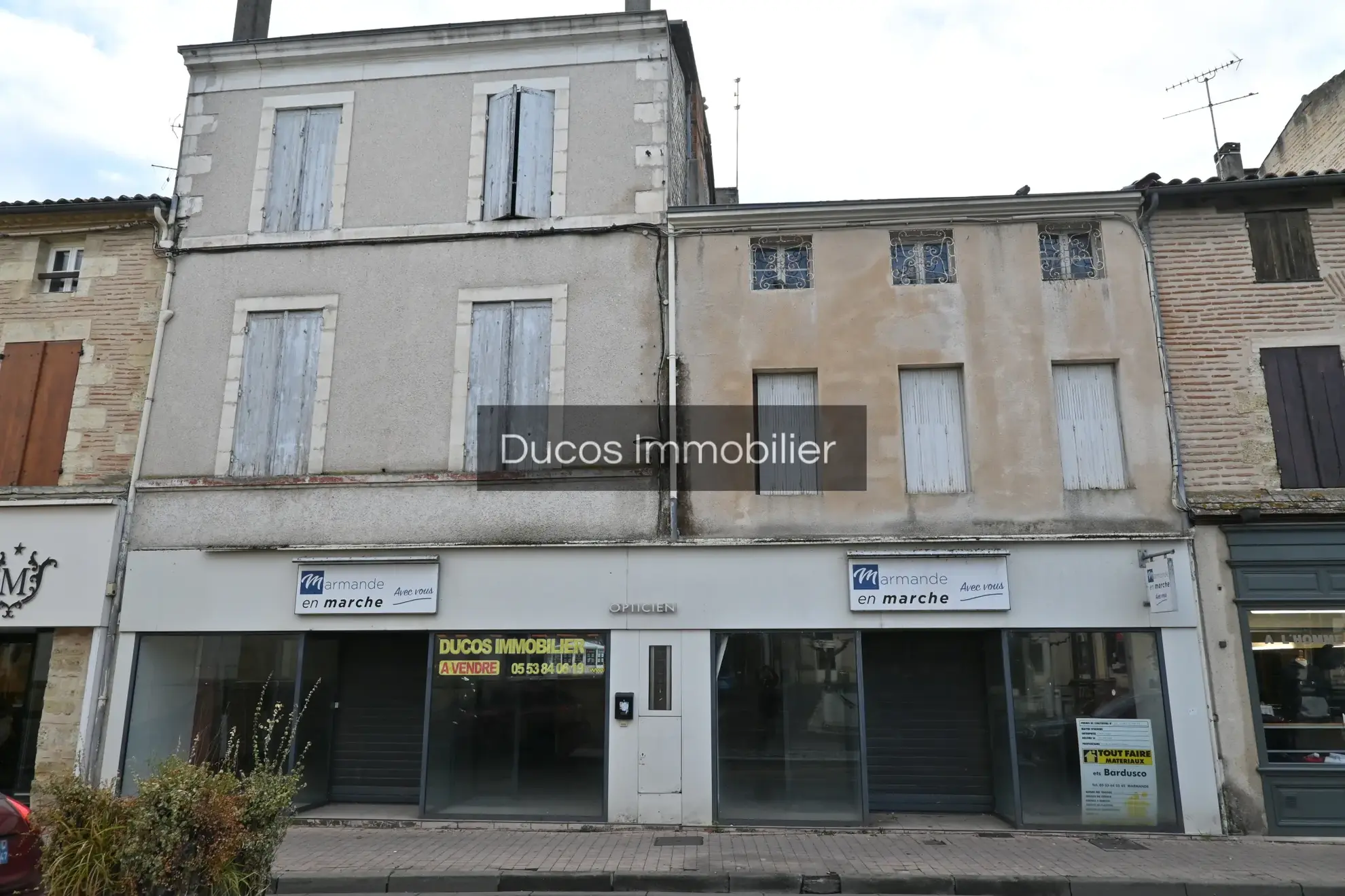 Immeuble de 145 m² à Marmande en centre-ville avec potentiel de rénovation 