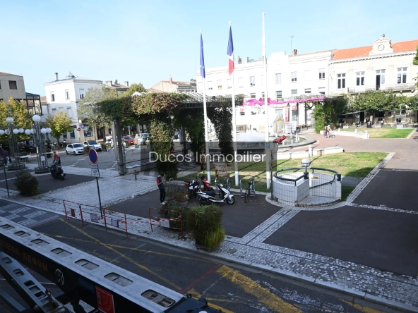Immeuble de 145 m² à Marmande en centre-ville avec potentiel de rénovation 
