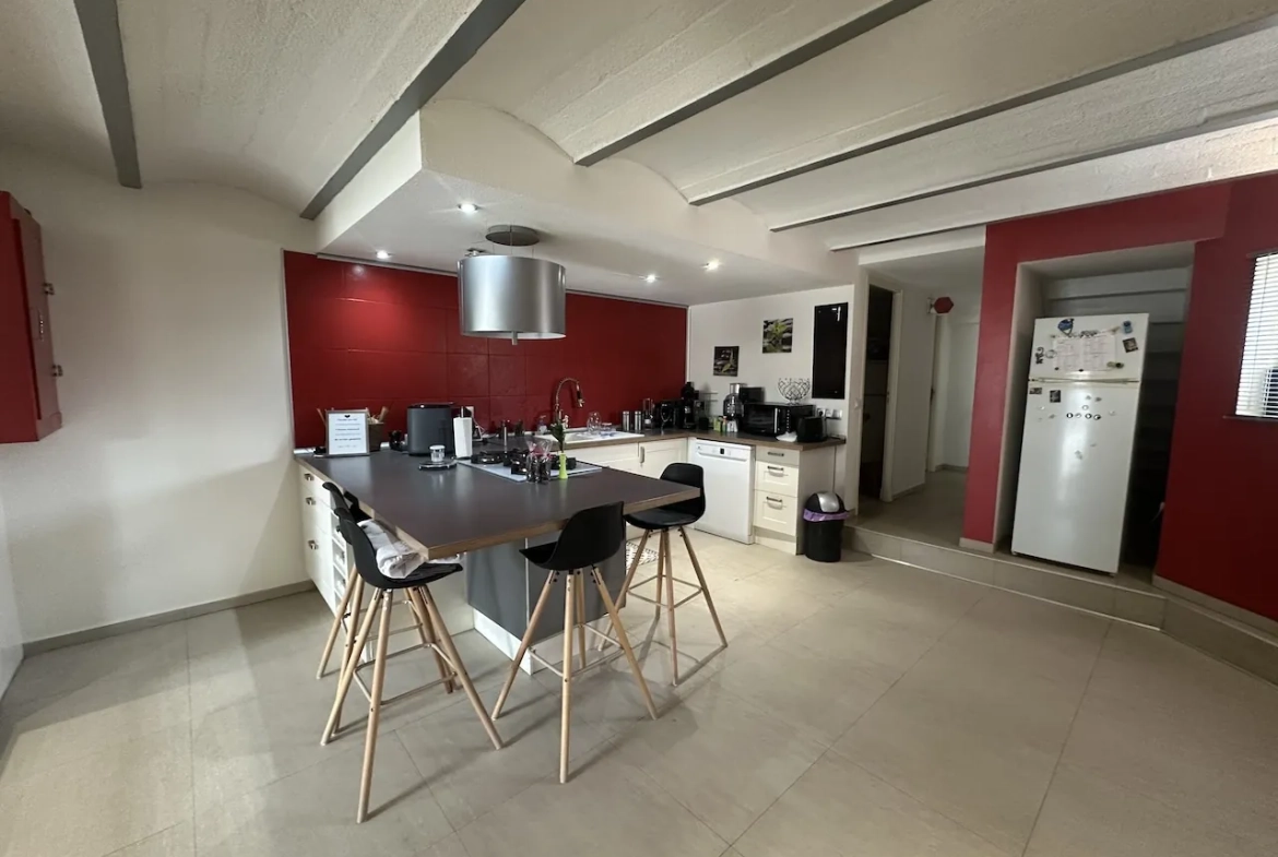 Maison 136 m² à Riorges avec terrasse et jardin clos, proche commodités 