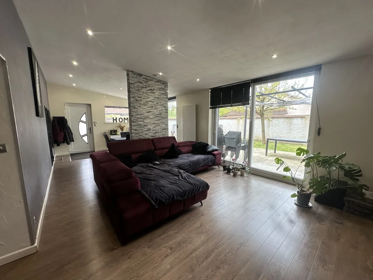 Maison 136 m² à Riorges avec terrasse et jardin clos, proche commodités 