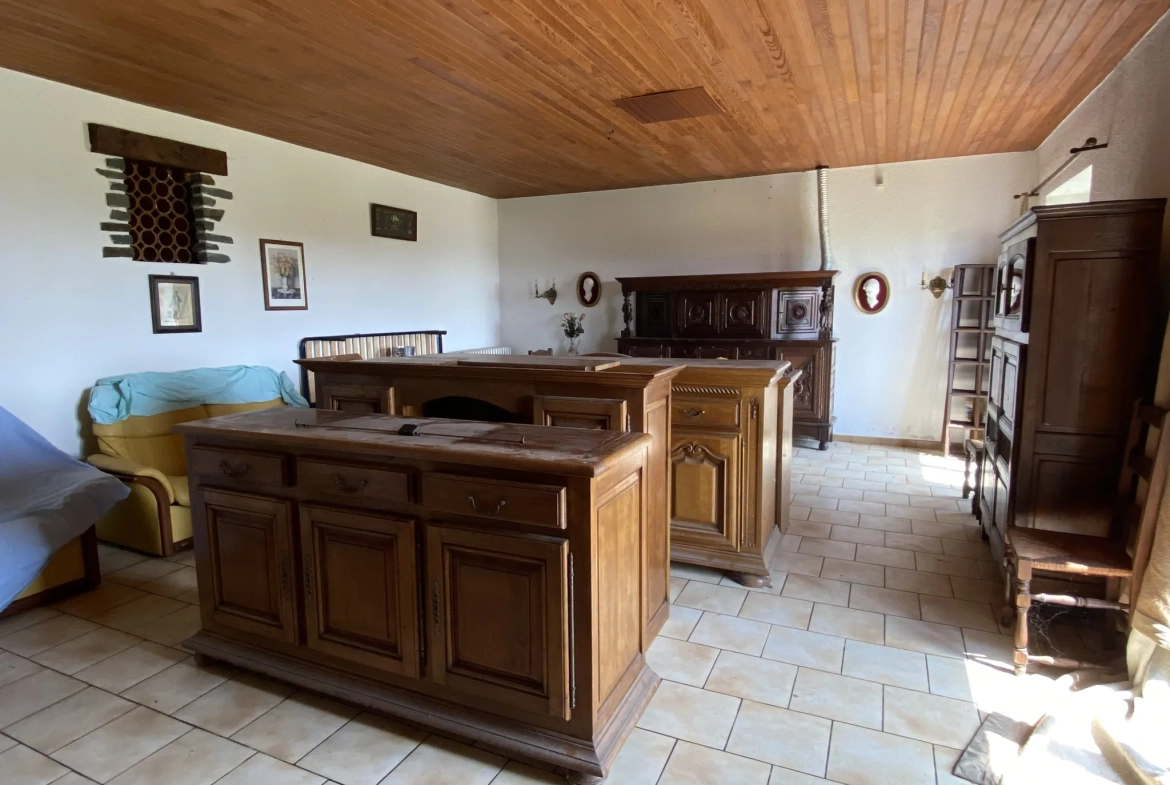 Ferme ancienne à Croisilles avec grand terrain et potentiel d'aménagement 