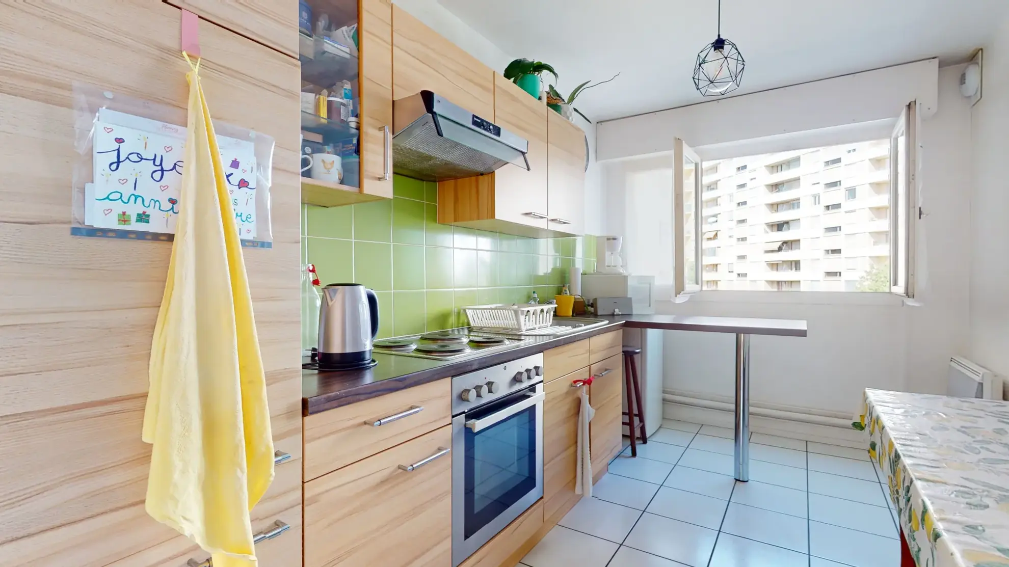 Appartement T4 lumineux avec balcon, garage et cave à Dijon - Résidence sécurisée 