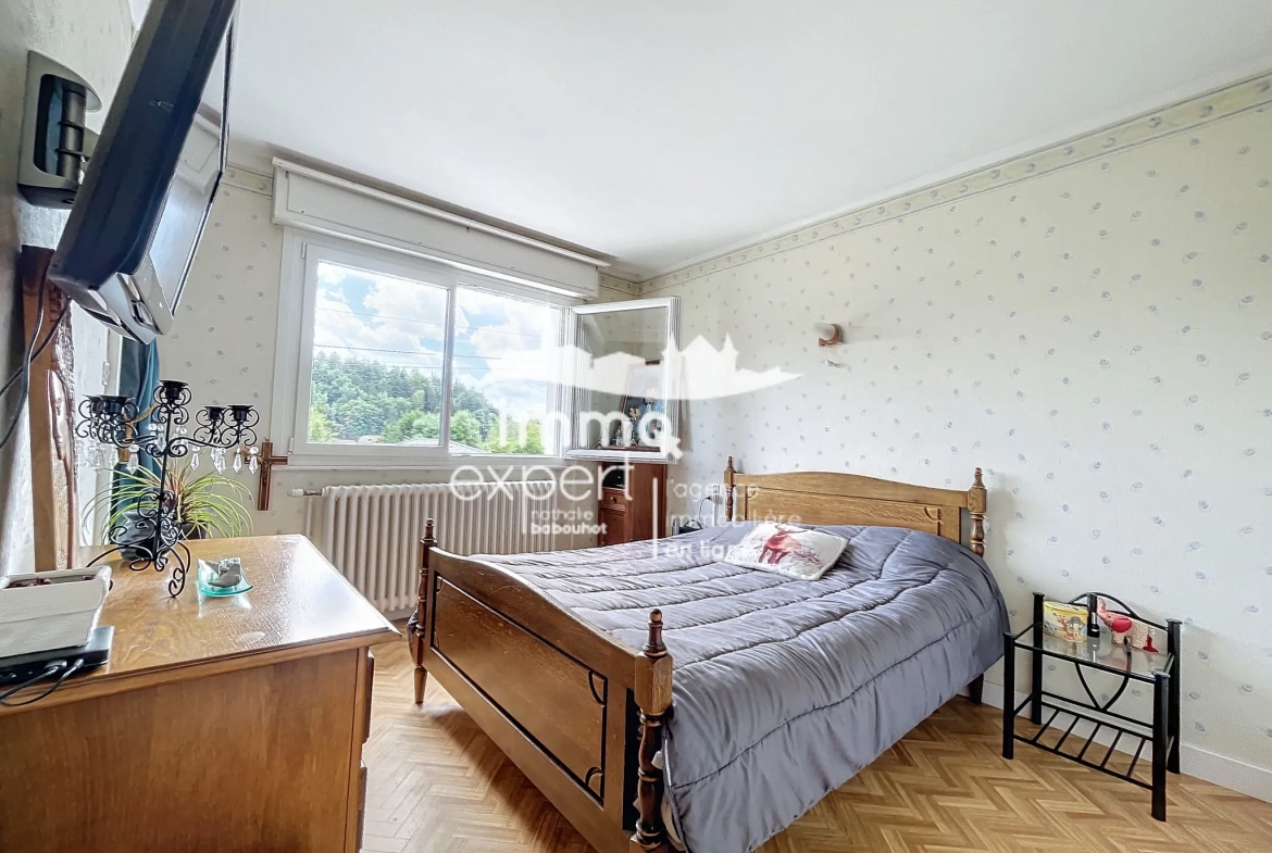 Maison indépendante avec sous-sol, garage et terrasse à proximité d'Épinal 