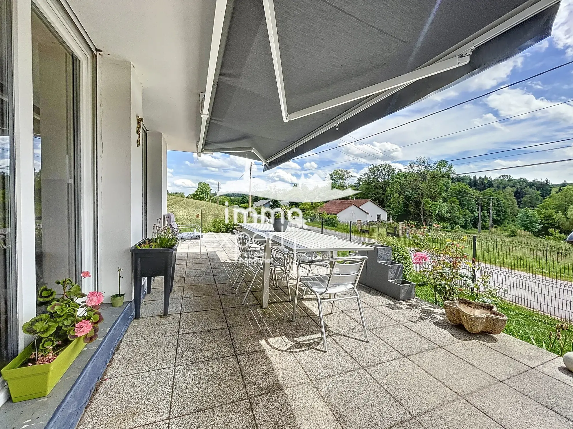 Maison indépendante avec sous-sol, garage et terrasse à proximité d'Épinal 