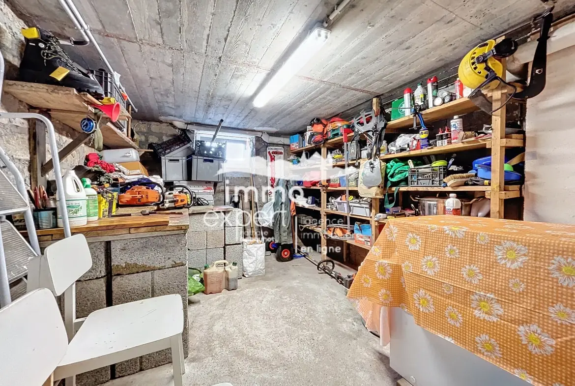 Maison indépendante avec sous-sol, garage et terrasse à proximité d'Épinal 