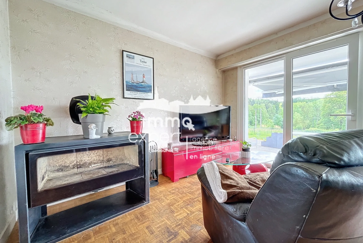Maison indépendante avec sous-sol, garage et terrasse à proximité d'Épinal 