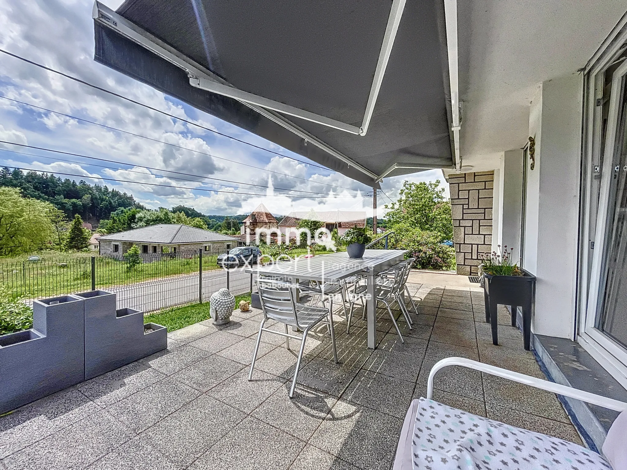 Maison indépendante avec sous-sol, garage et terrasse à proximité d'Épinal 