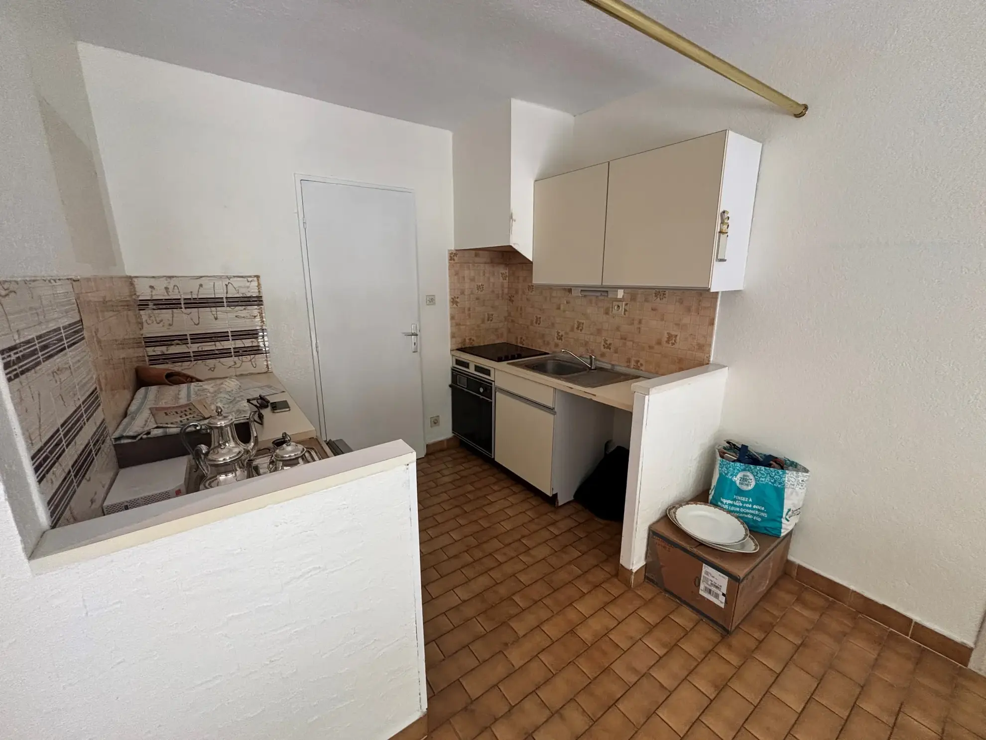 Appartement en rez-de-jardin à Nîmes avec terrasse de 39 m² et cave 