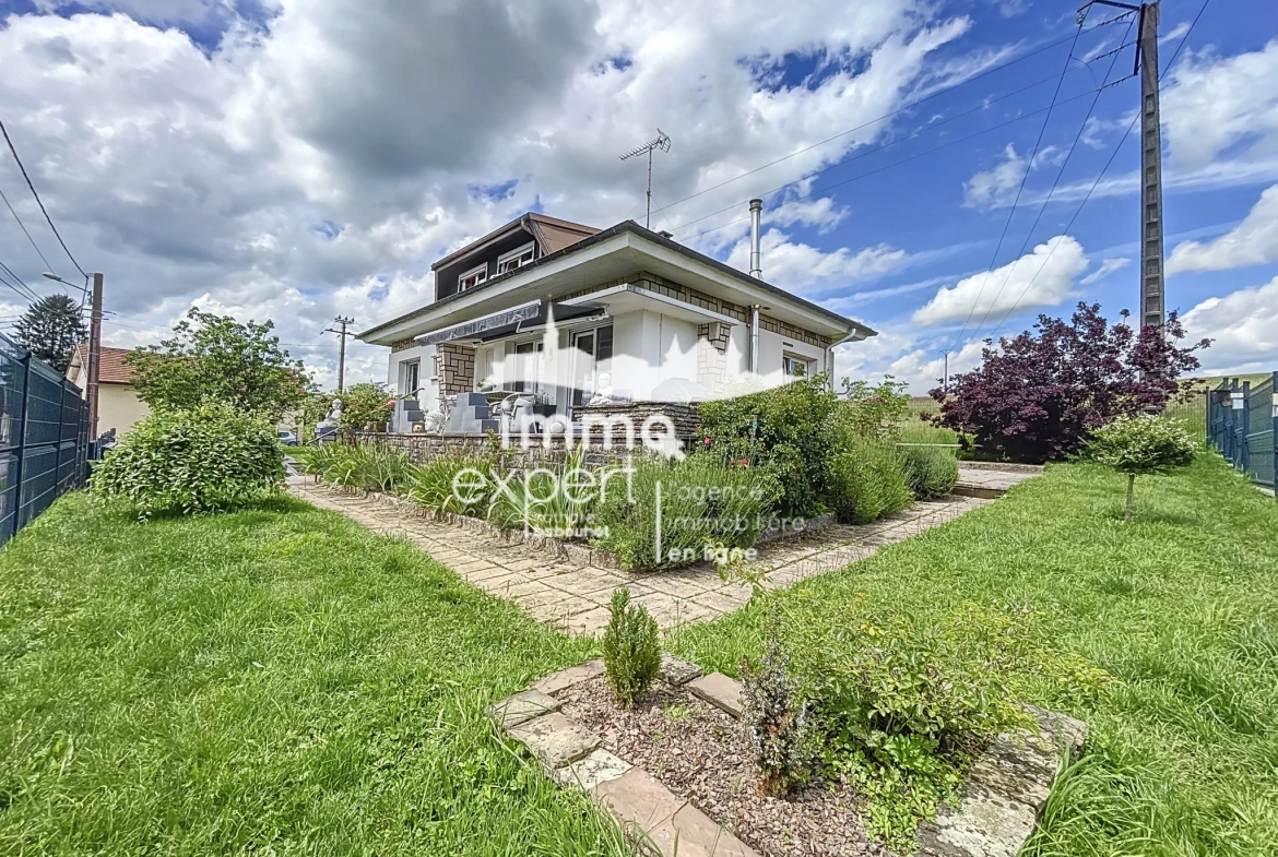 Maison indépendante avec sous-sol, garage et terrasse à proximité d'Épinal 