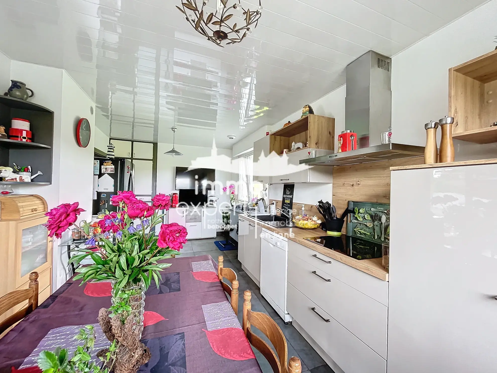 Maison indépendante avec sous-sol, garage et terrasse à proximité d'Épinal 