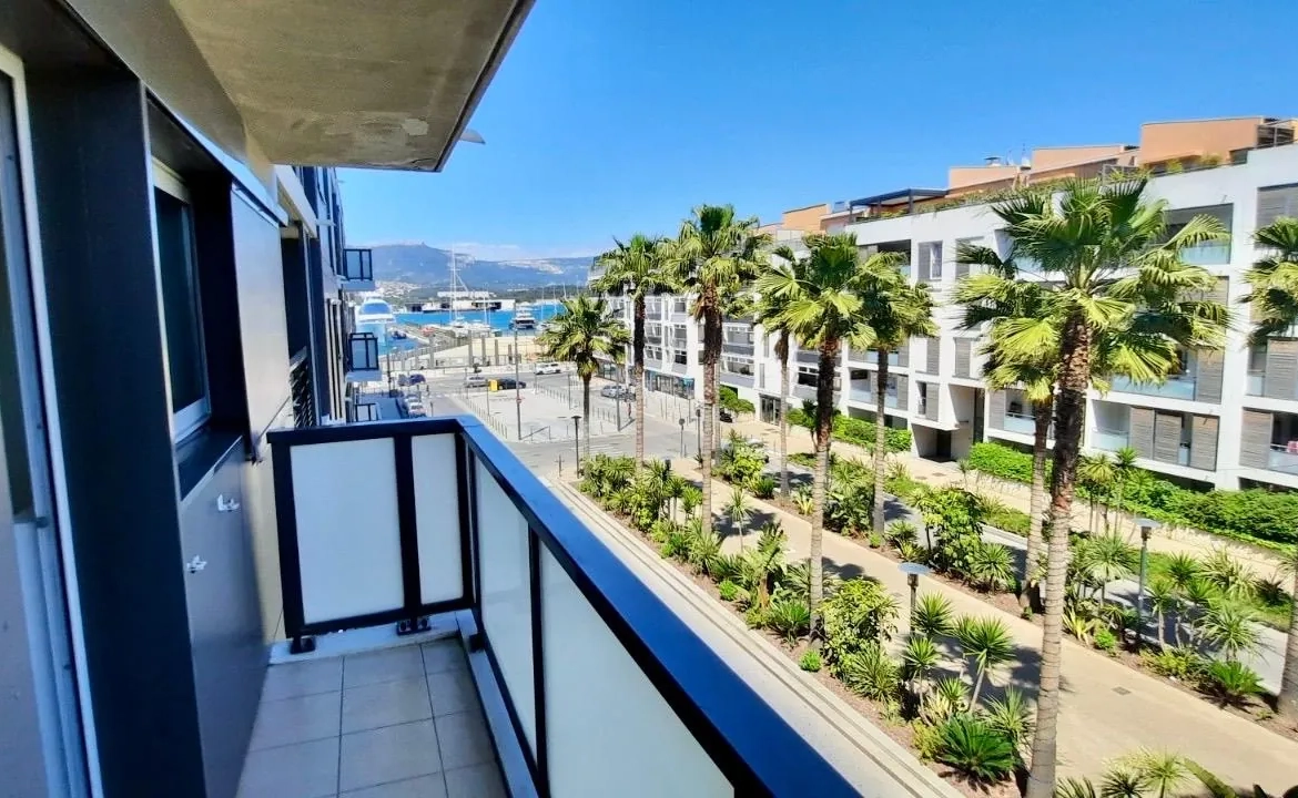 Studio de 35m² avec vue mer à La Seyne-sur-Mer – Idéal investisseur ou premier achat 